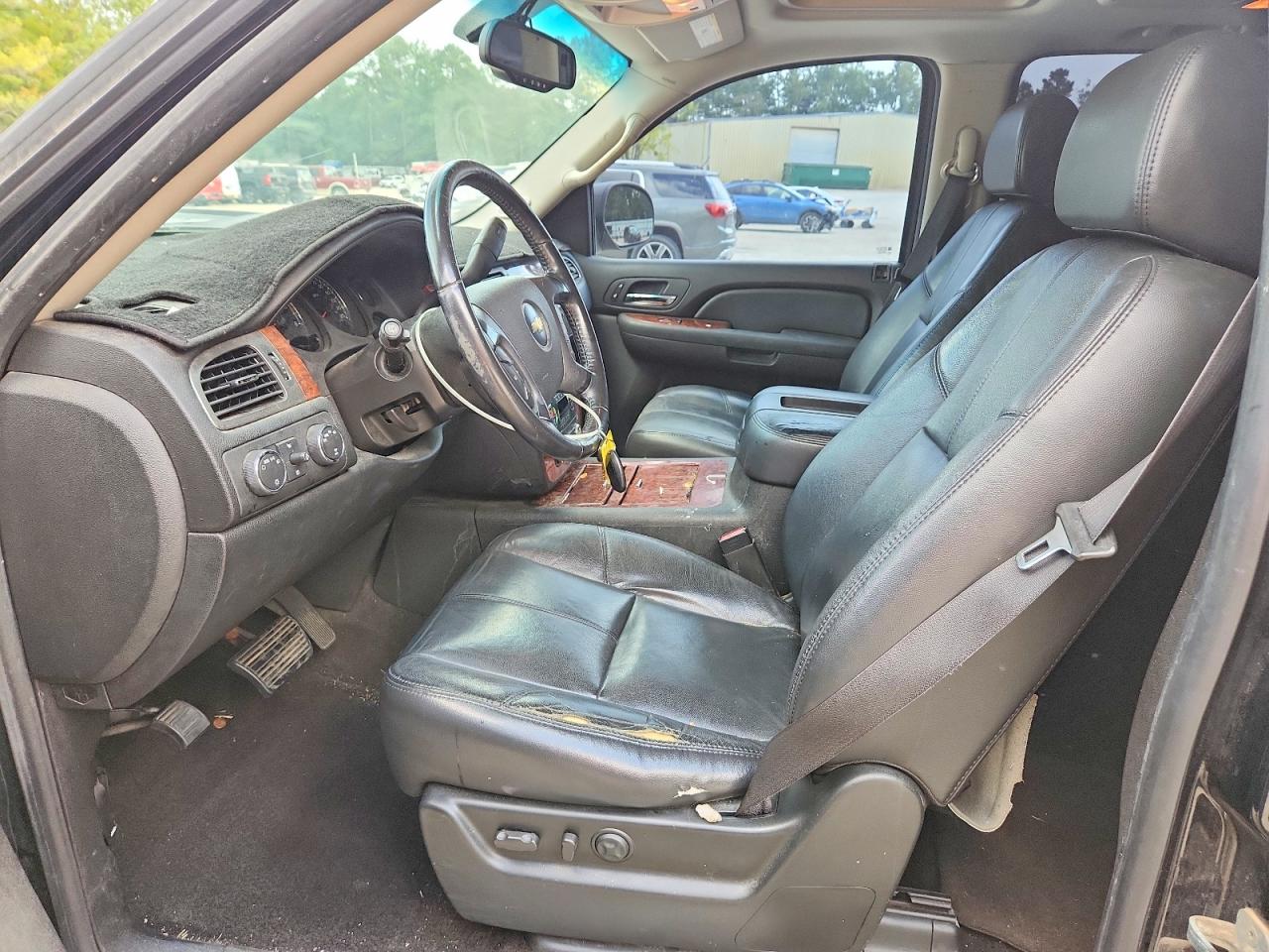 2007 Chevrolet Tahoe K1500 Black vin: 1GNFK13037J396152