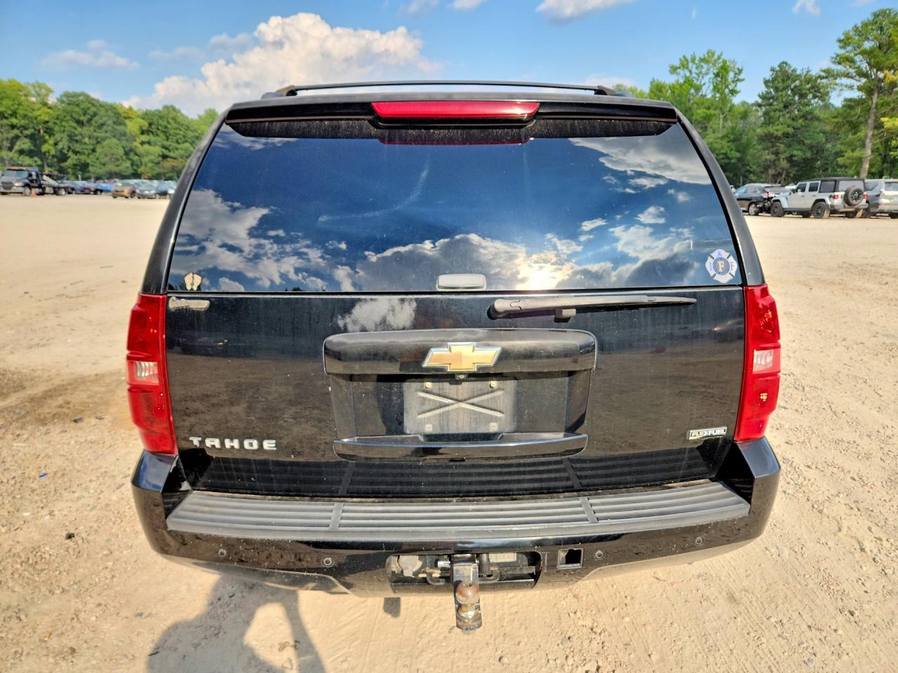 2007 Chevrolet Tahoe K1500 Black vin: 1GNFK13037J396152