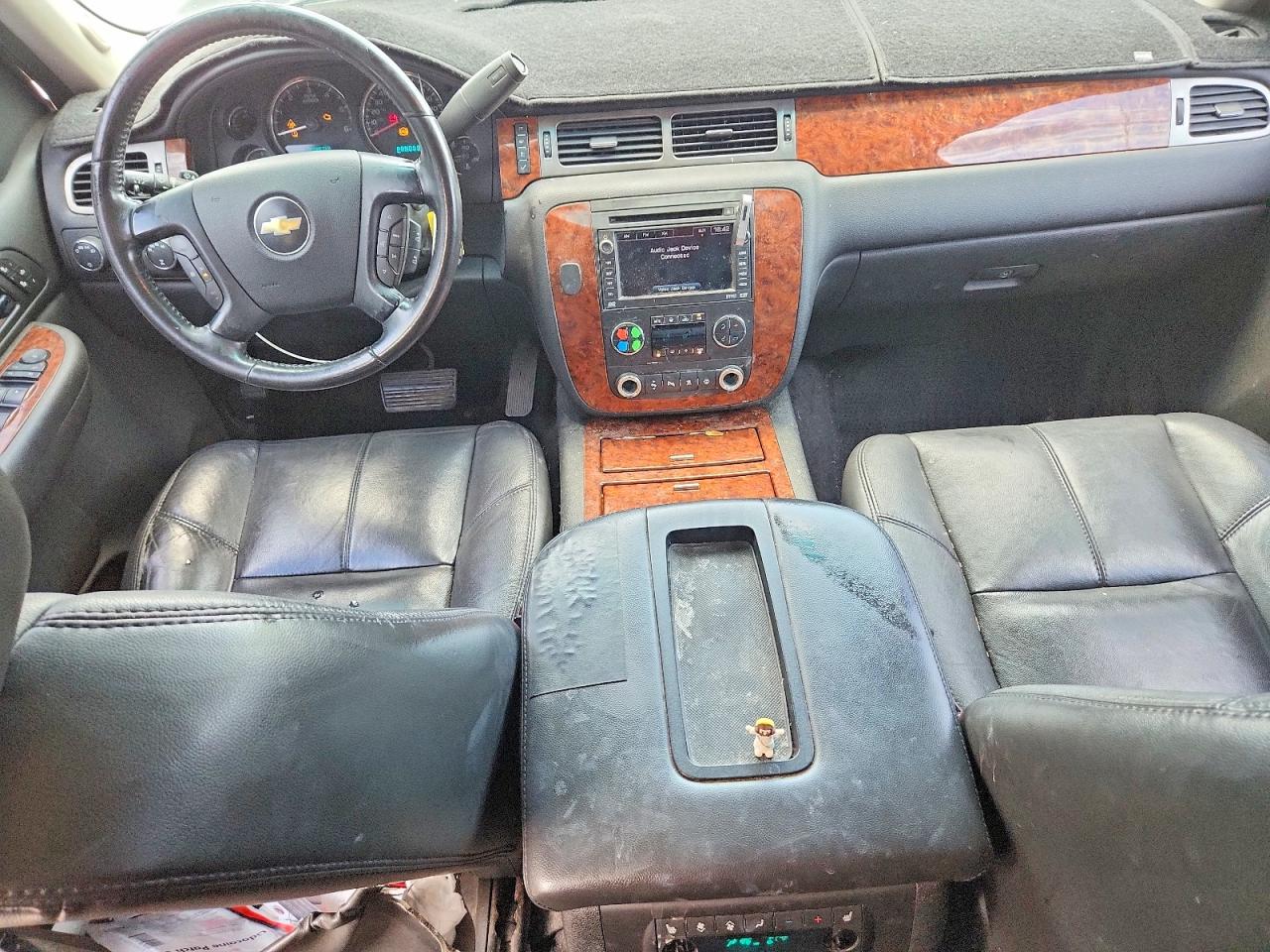 2007 Chevrolet Tahoe K1500 Black vin: 1GNFK13037J396152