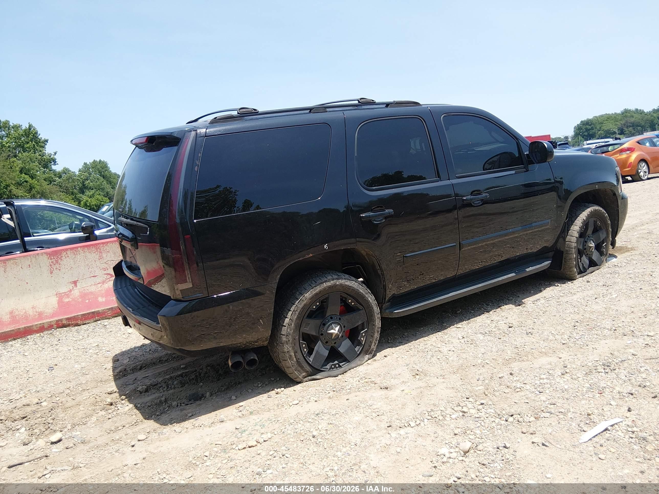 2007 Chevrolet Tahoe Lt Black vin: 1GNFK13037R273971