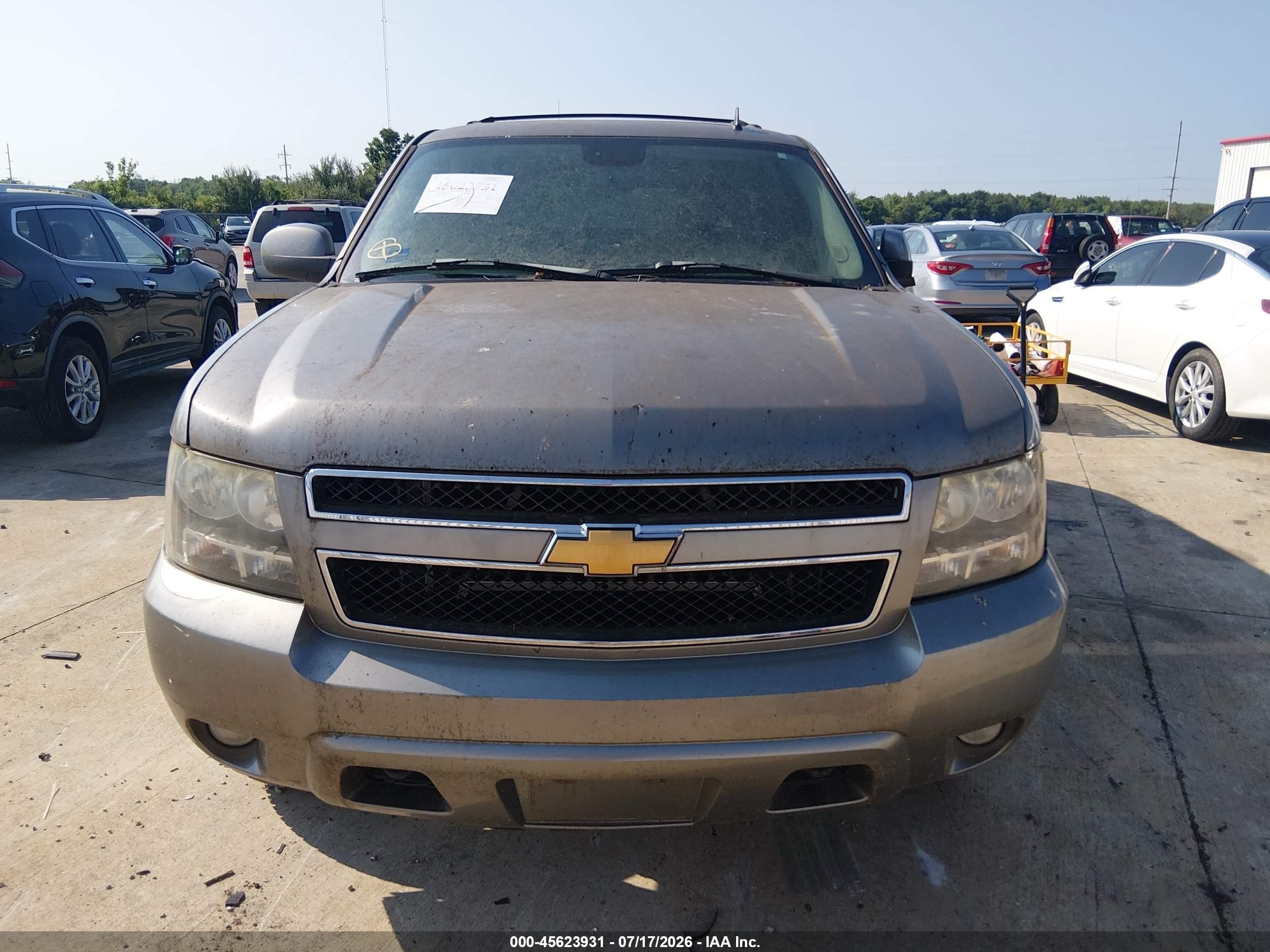 2007 Chevrolet Tahoe Lt Beige vin: 1GNFK13037R329326