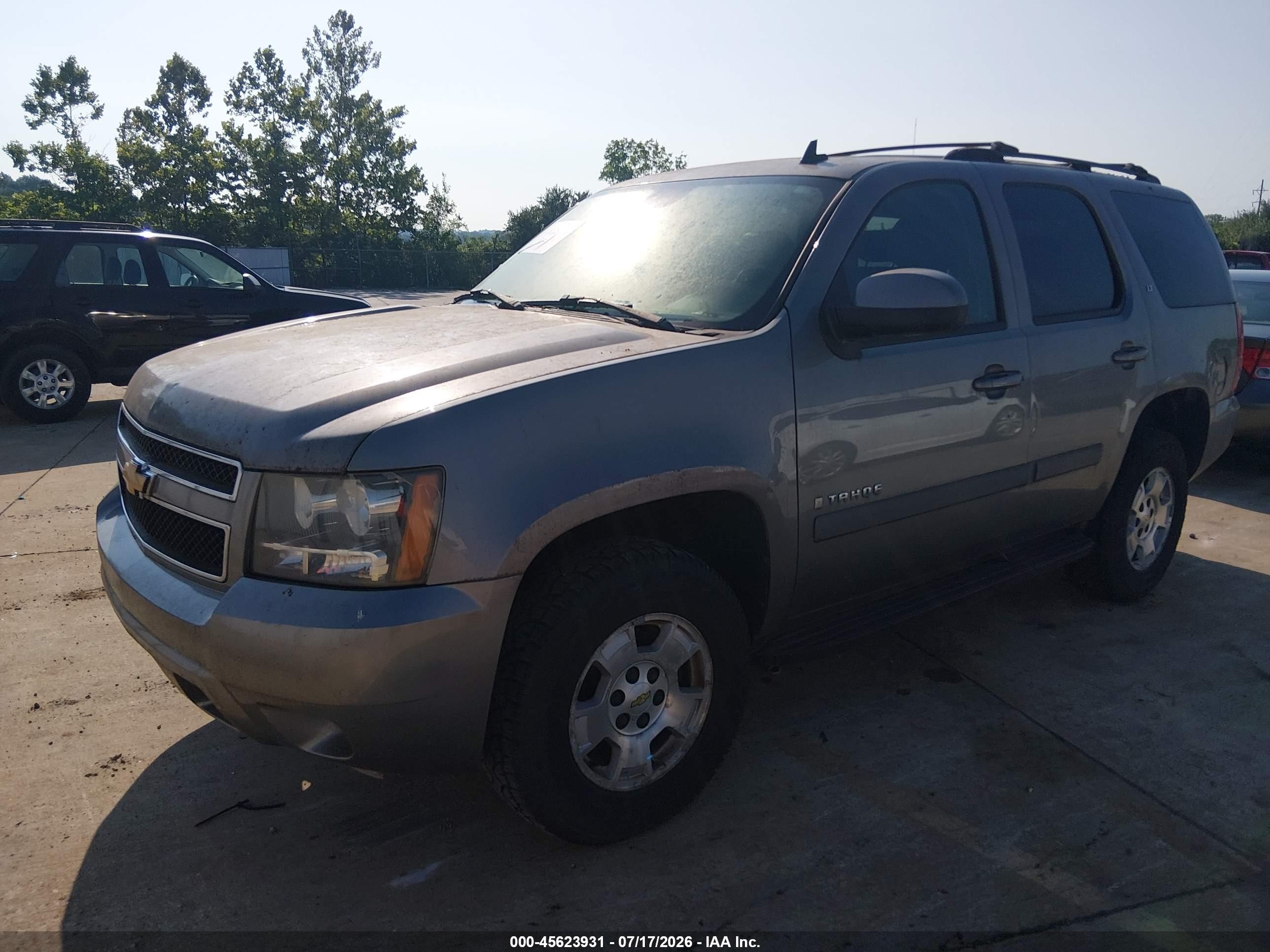 2007 Chevrolet Tahoe Lt Beige vin: 1GNFK13037R329326