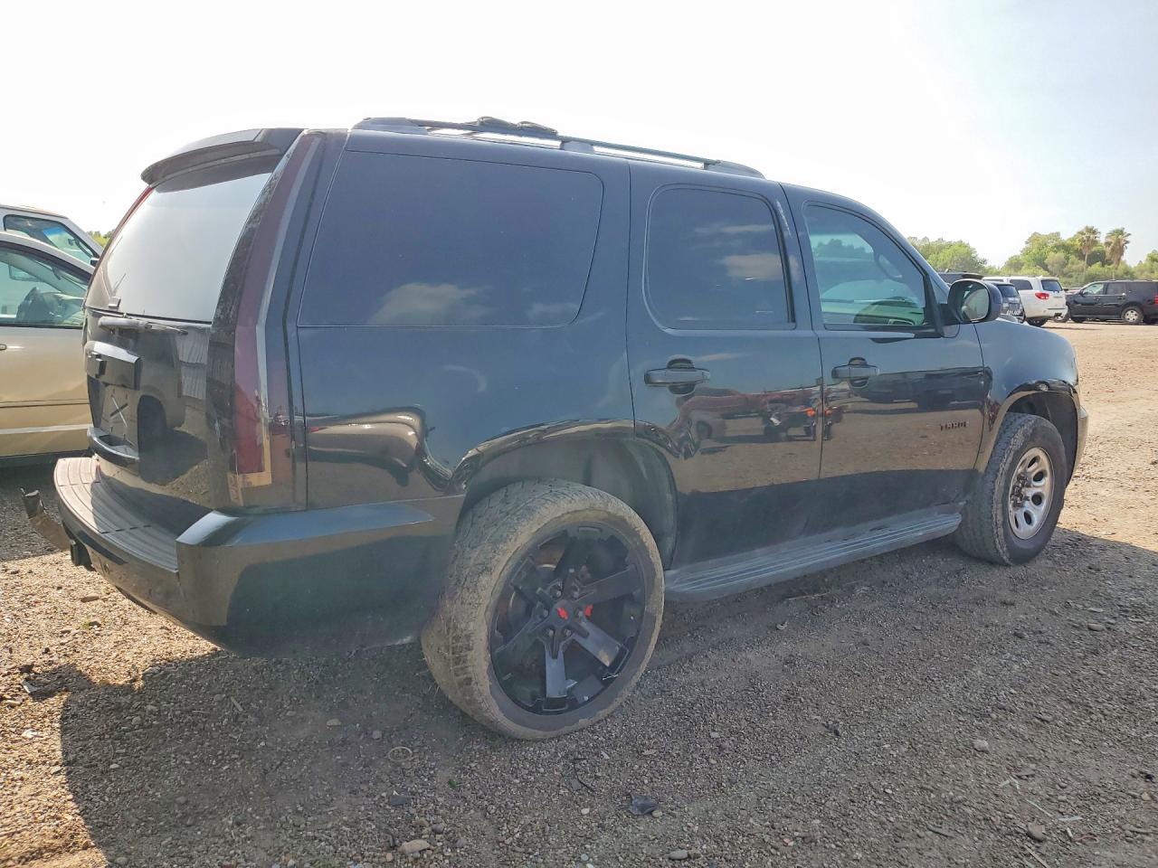 2007 Chevrolet Tahoe K1500 Black vin: 1GNFK13037R353786