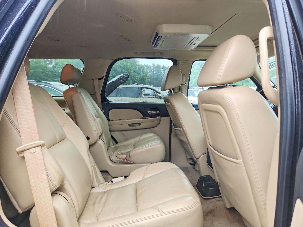 2008 Chevrolet Tahoe K1500 Black vin: 1GNFK13038R125403