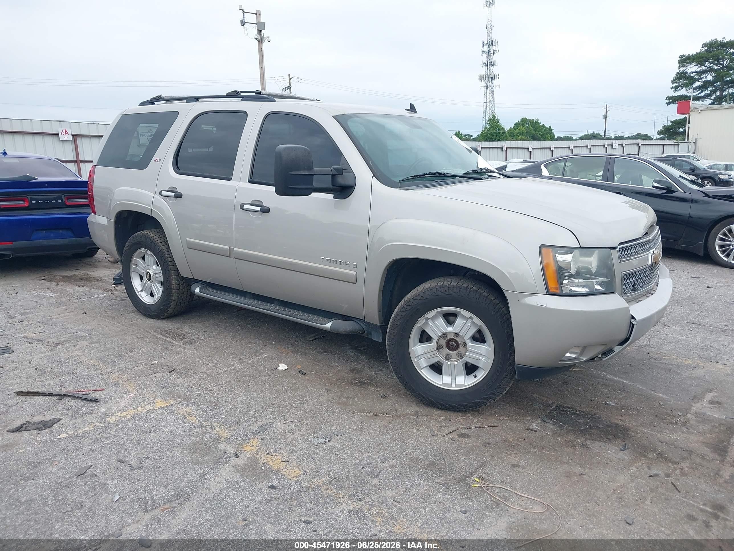 2008 Chevrolet Tahoe Lt Gold vin: 1GNFK13038R202075
