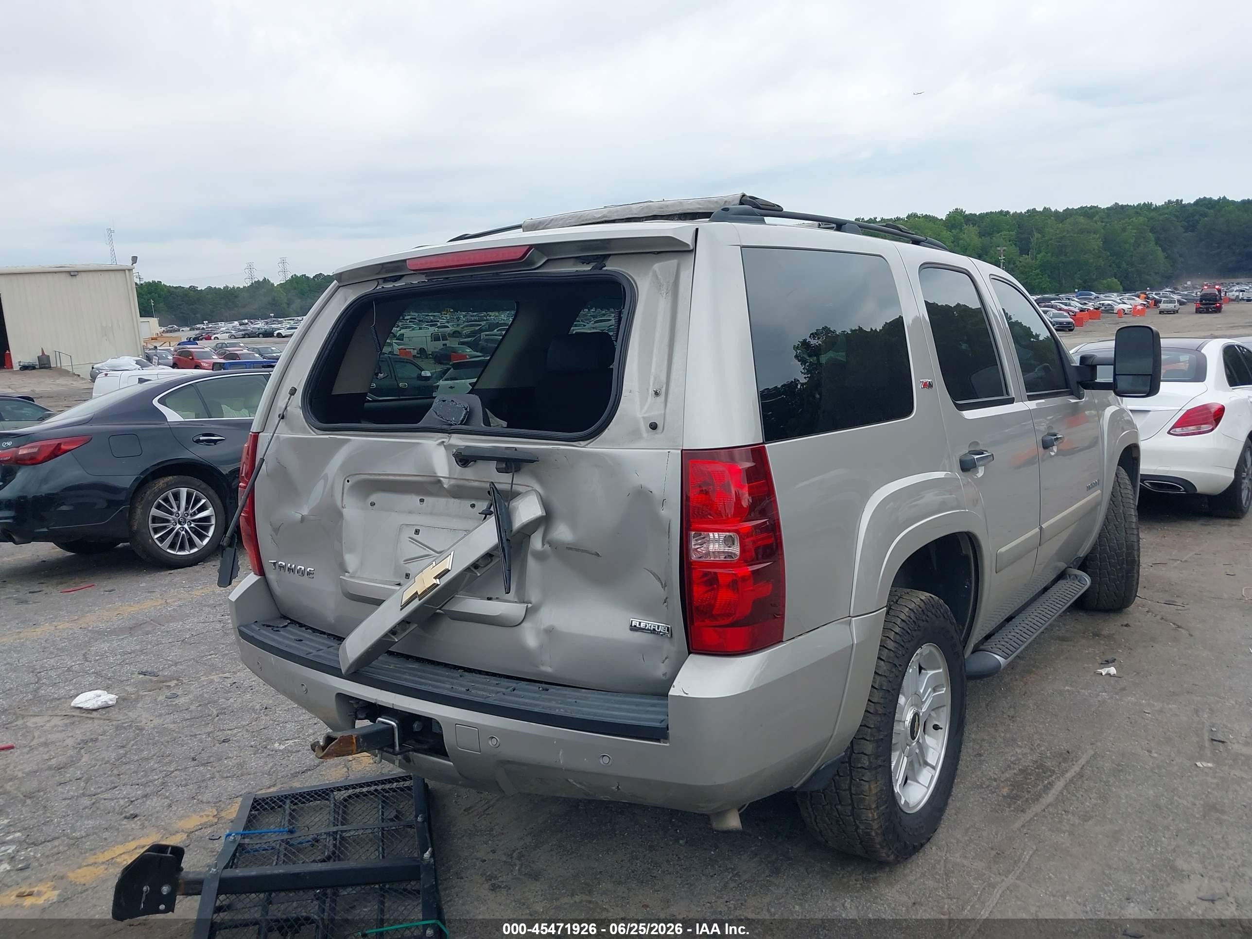 2008 Chevrolet Tahoe Lt Gold vin: 1GNFK13038R202075