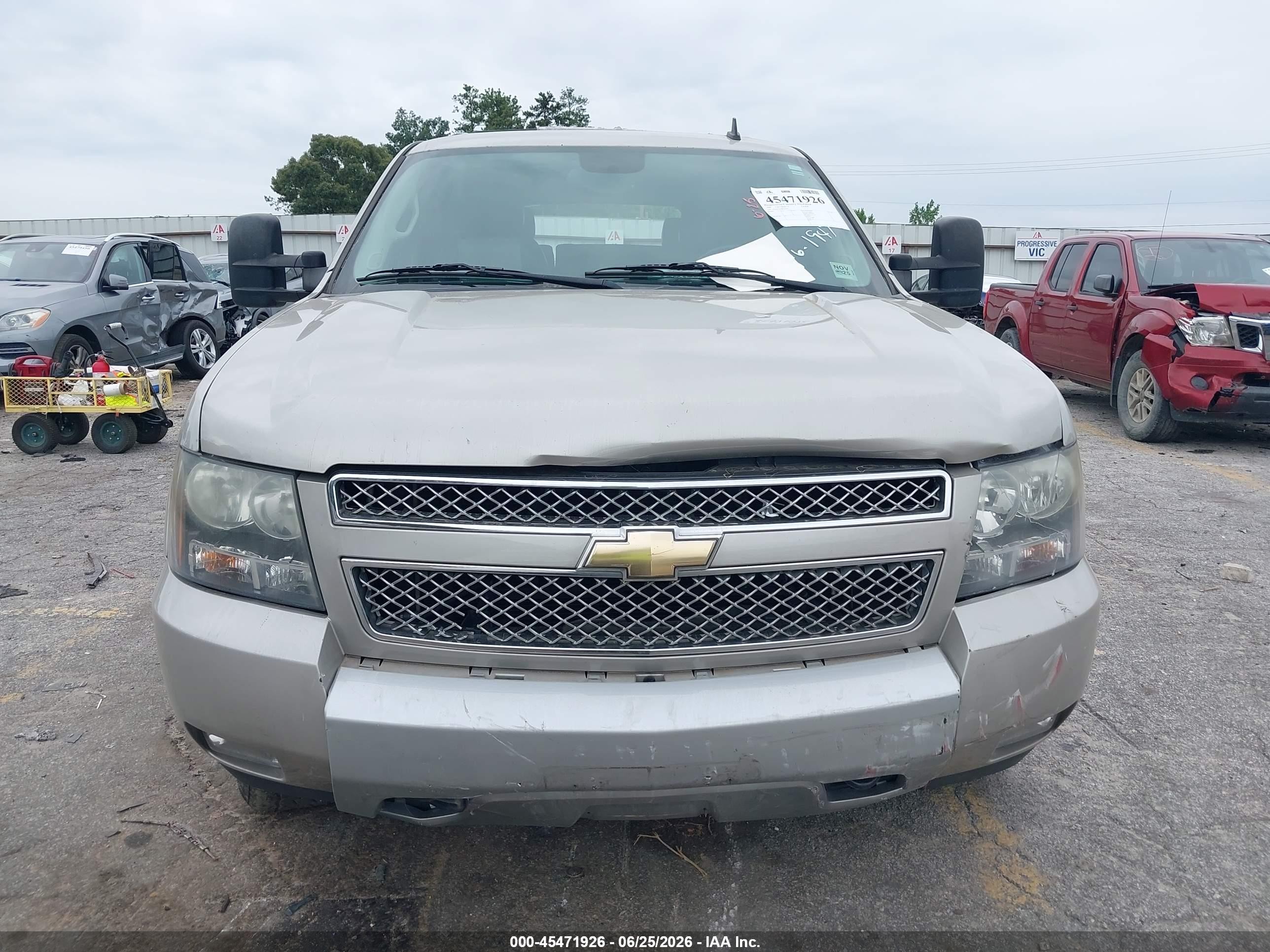2008 Chevrolet Tahoe Lt Gold vin: 1GNFK13038R202075
