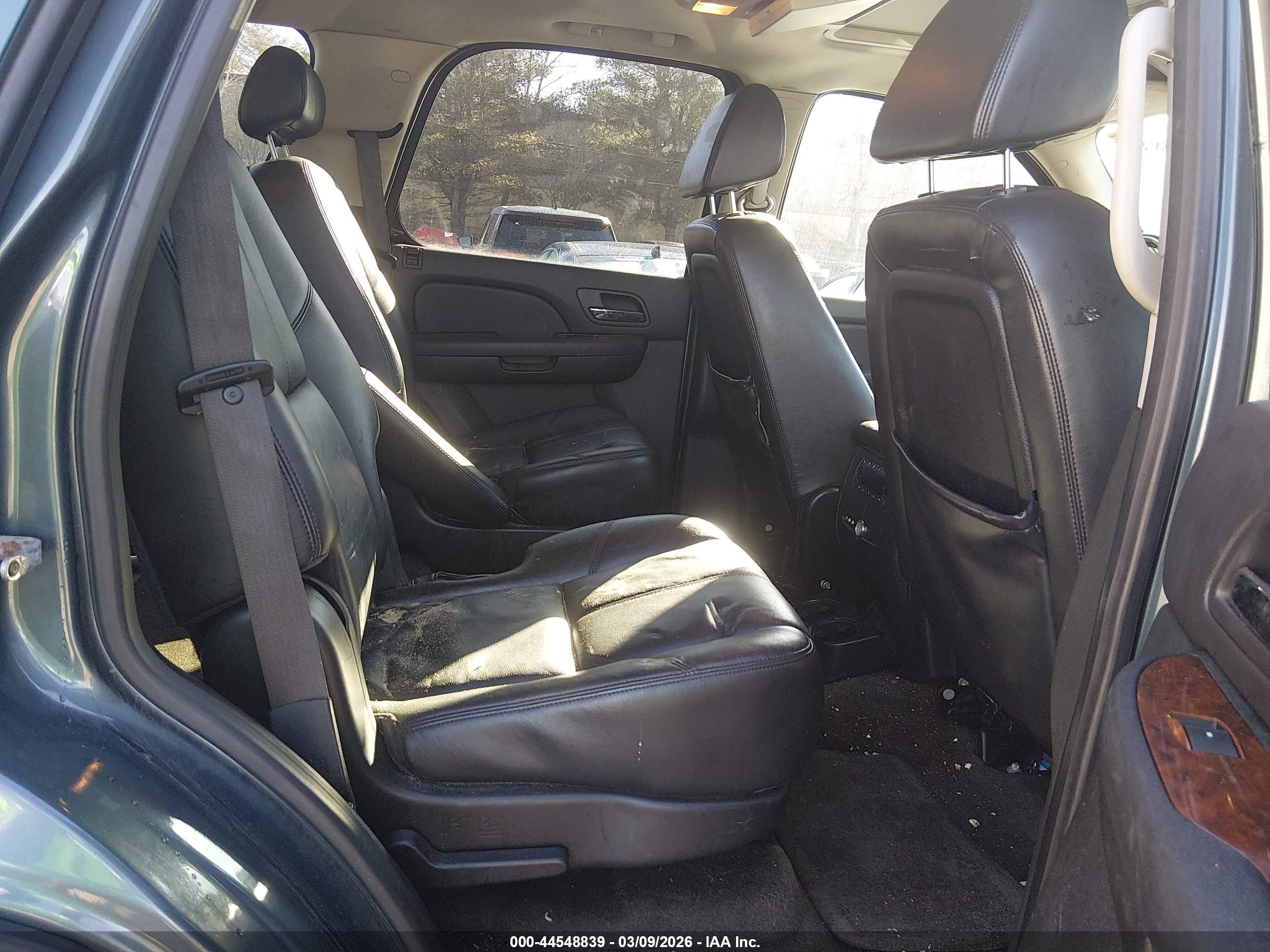2008 Chevrolet Tahoe Ltz Синий vin: 1GNFK13038R254323