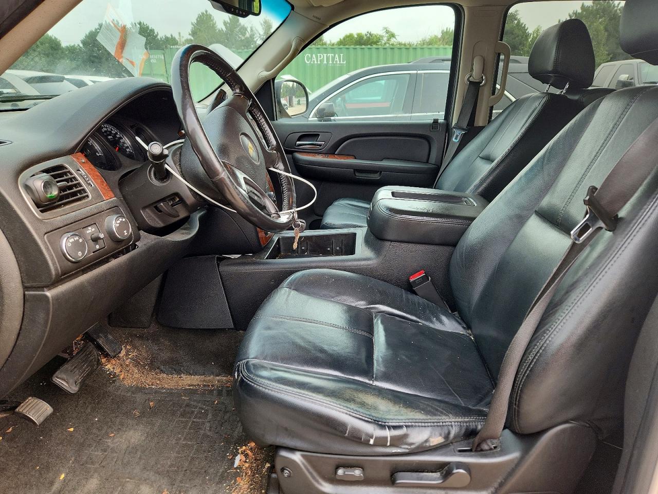 2007 Chevrolet Tahoe K1500 Beige vin: 1GNFK13047J106159