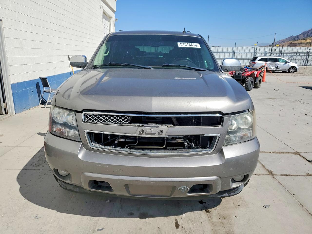 2007 Chevrolet Tahoe K1500 Gray vin: 1GNFK13047J270219