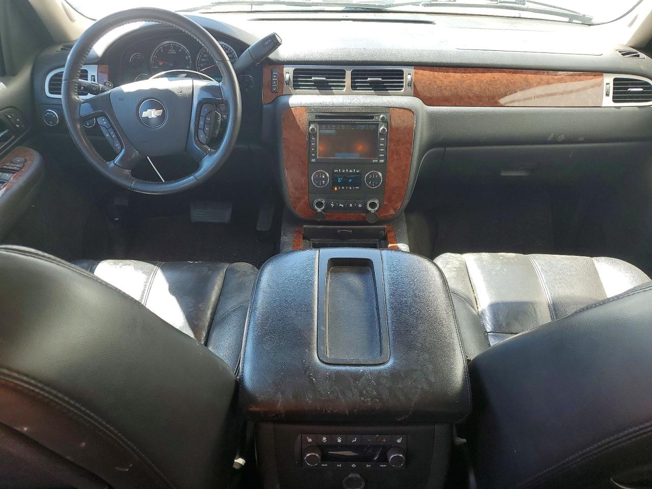 2007 Chevrolet Tahoe K1500 Gray vin: 1GNFK13047J270219