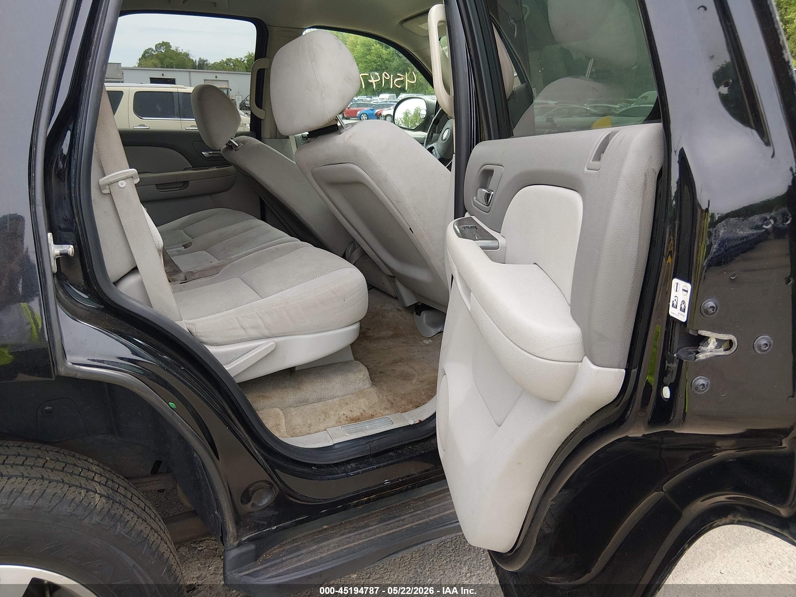 2007 Chevrolet Tahoe Ls Black vin: 1GNFK13047J289174