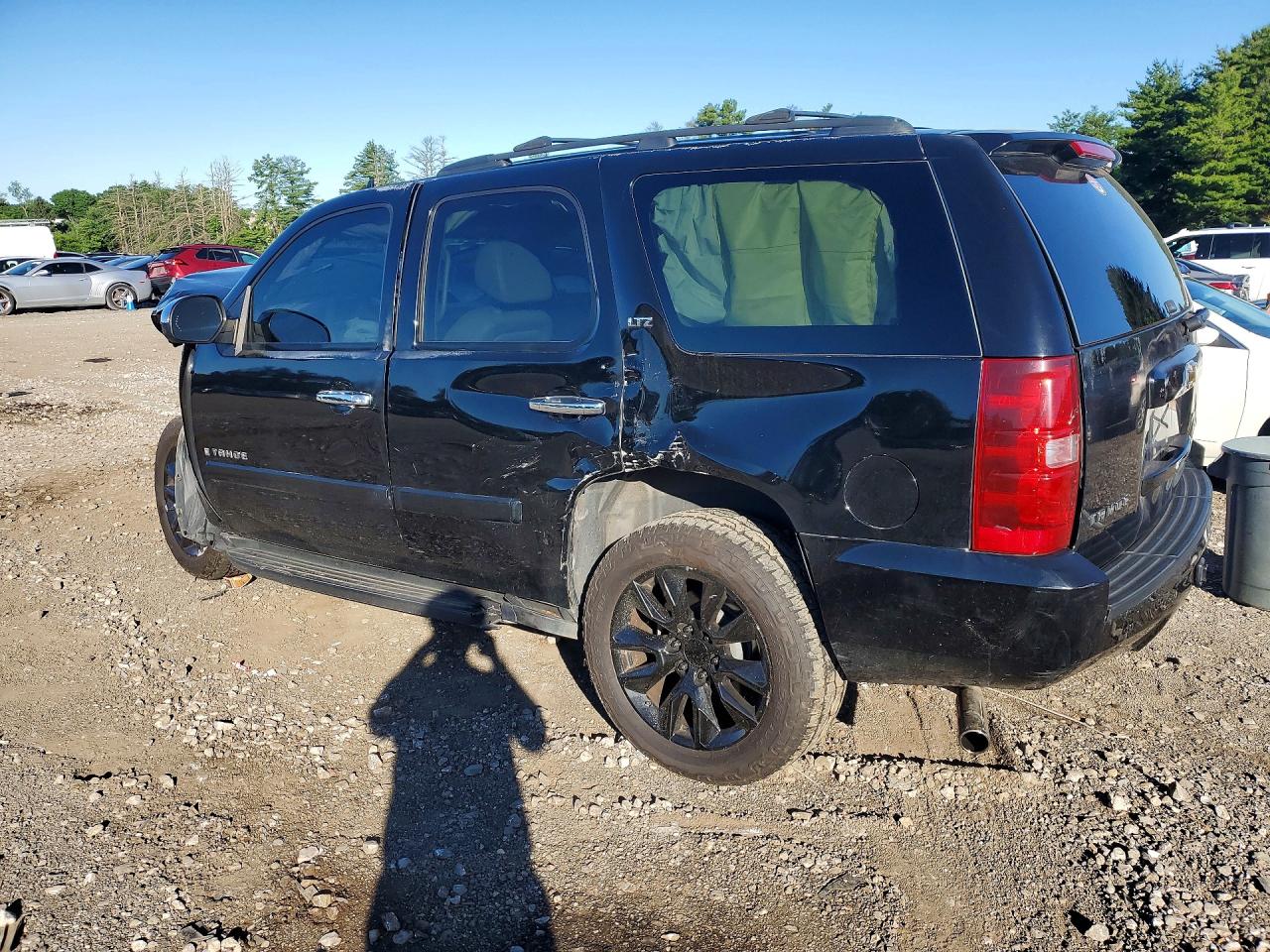 2007 Chevrolet Tahoe K1500 Black vin: 1GNFK13047J375360