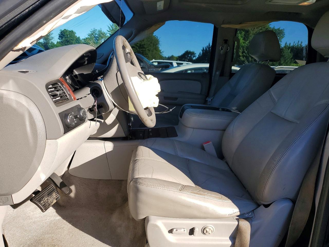 2007 Chevrolet Tahoe K1500 Black vin: 1GNFK13047J375360
