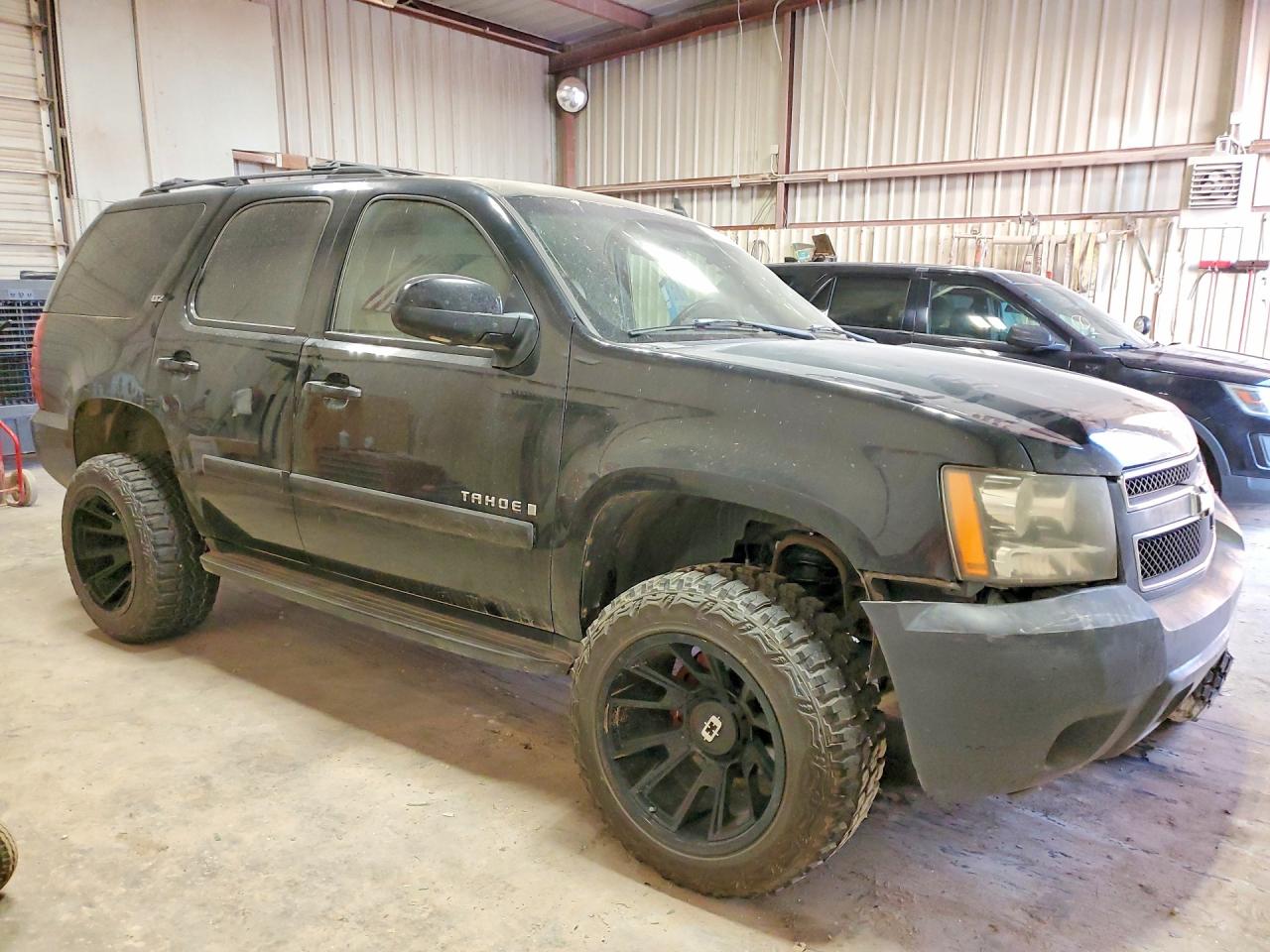 2007 Chevrolet Tahoe K1500 Black vin: 1GNFK13047R136893
