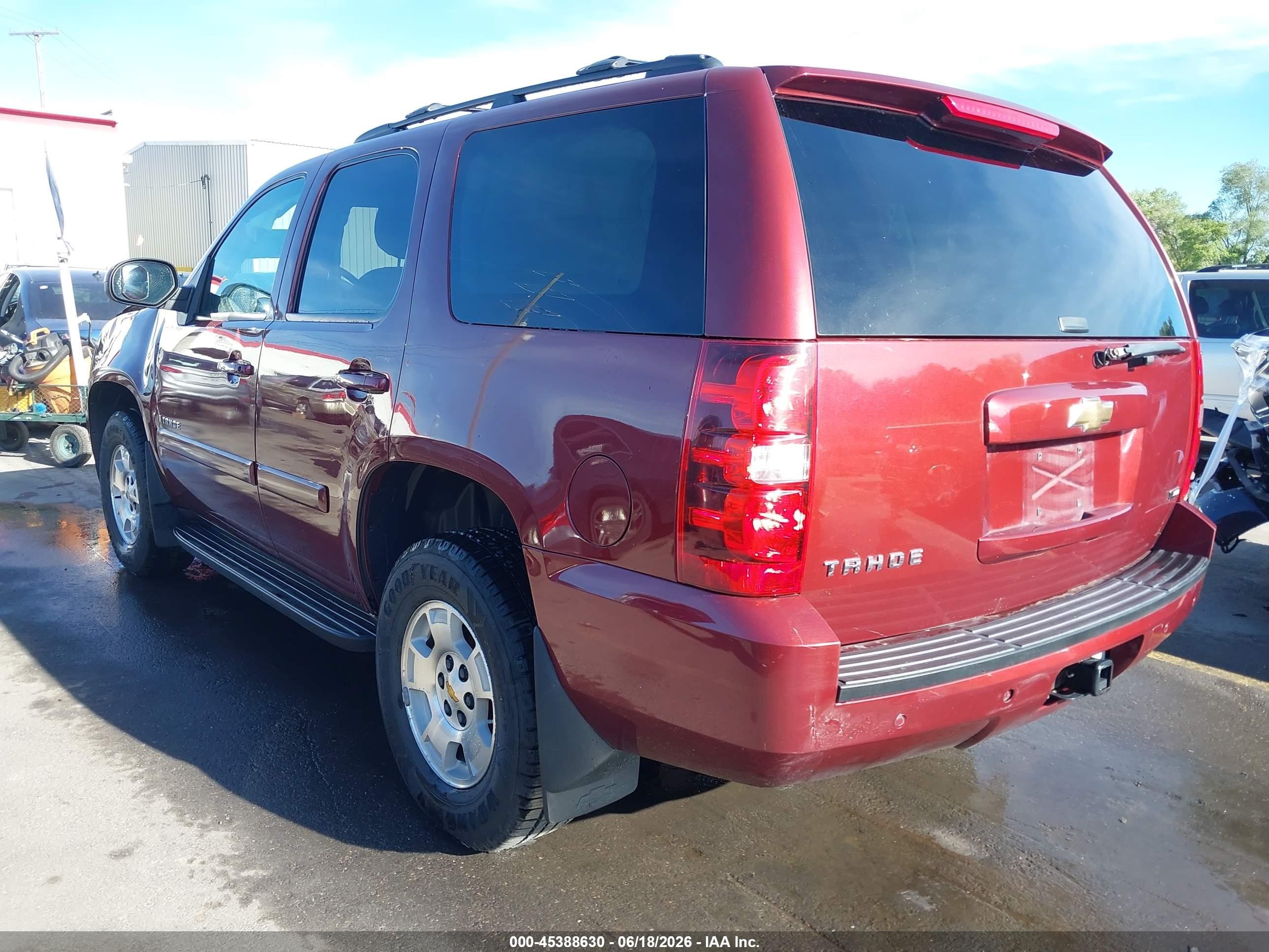 2008 Chevrolet Tahoe Lt Red vin: 1GNFK13048J167674