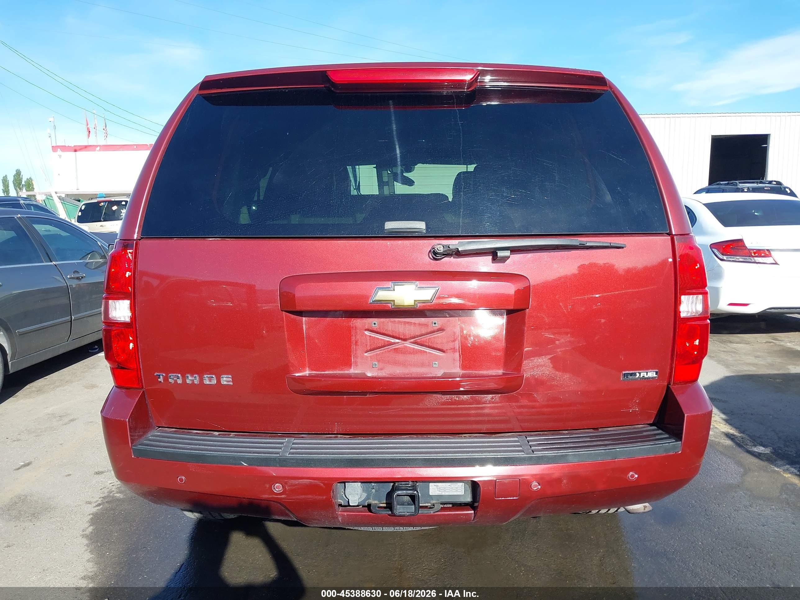 2008 Chevrolet Tahoe Lt Red vin: 1GNFK13048J167674