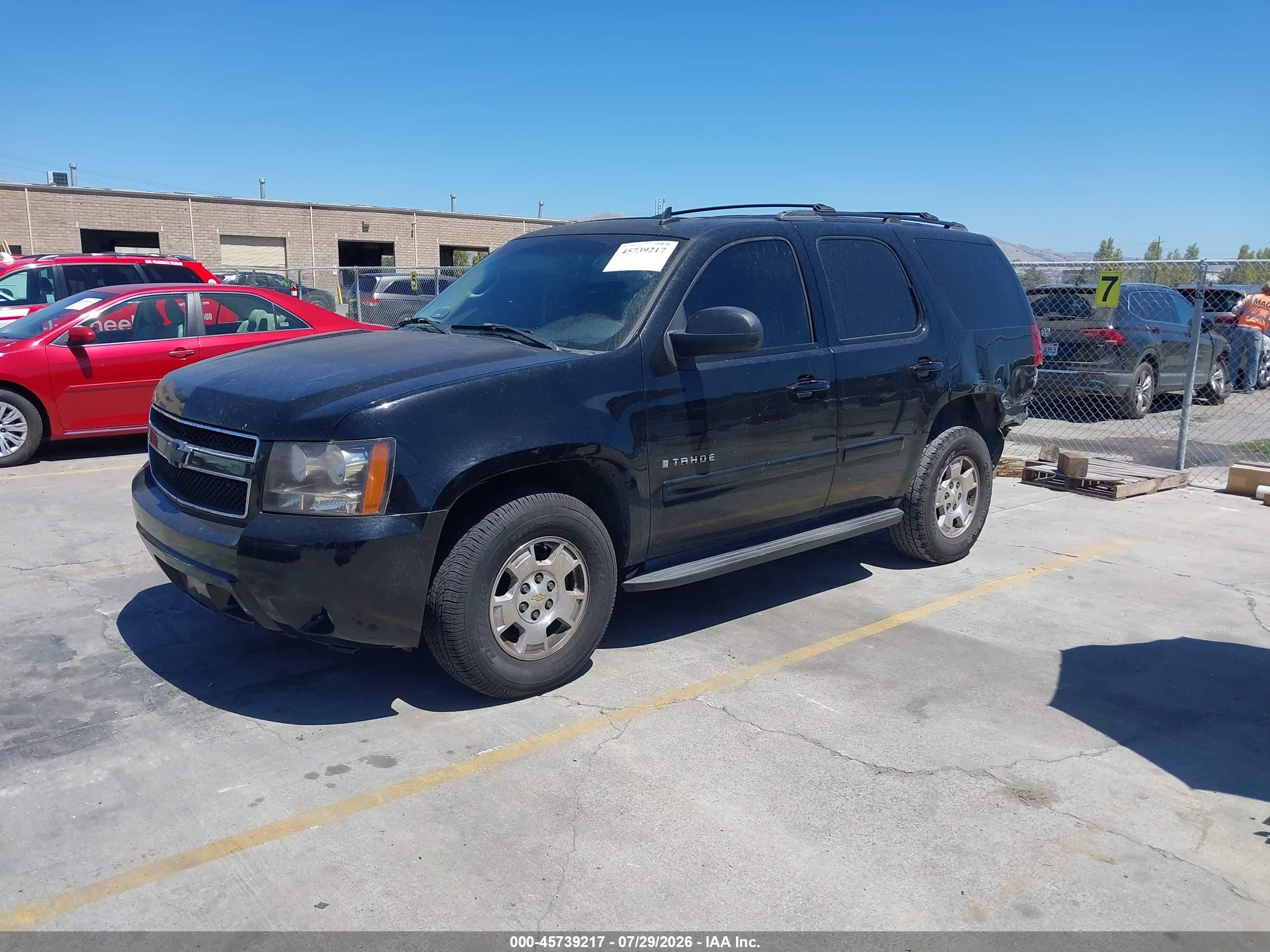 2008 Chevrolet Tahoe Lt Black vin: 1GNFK13048R112692