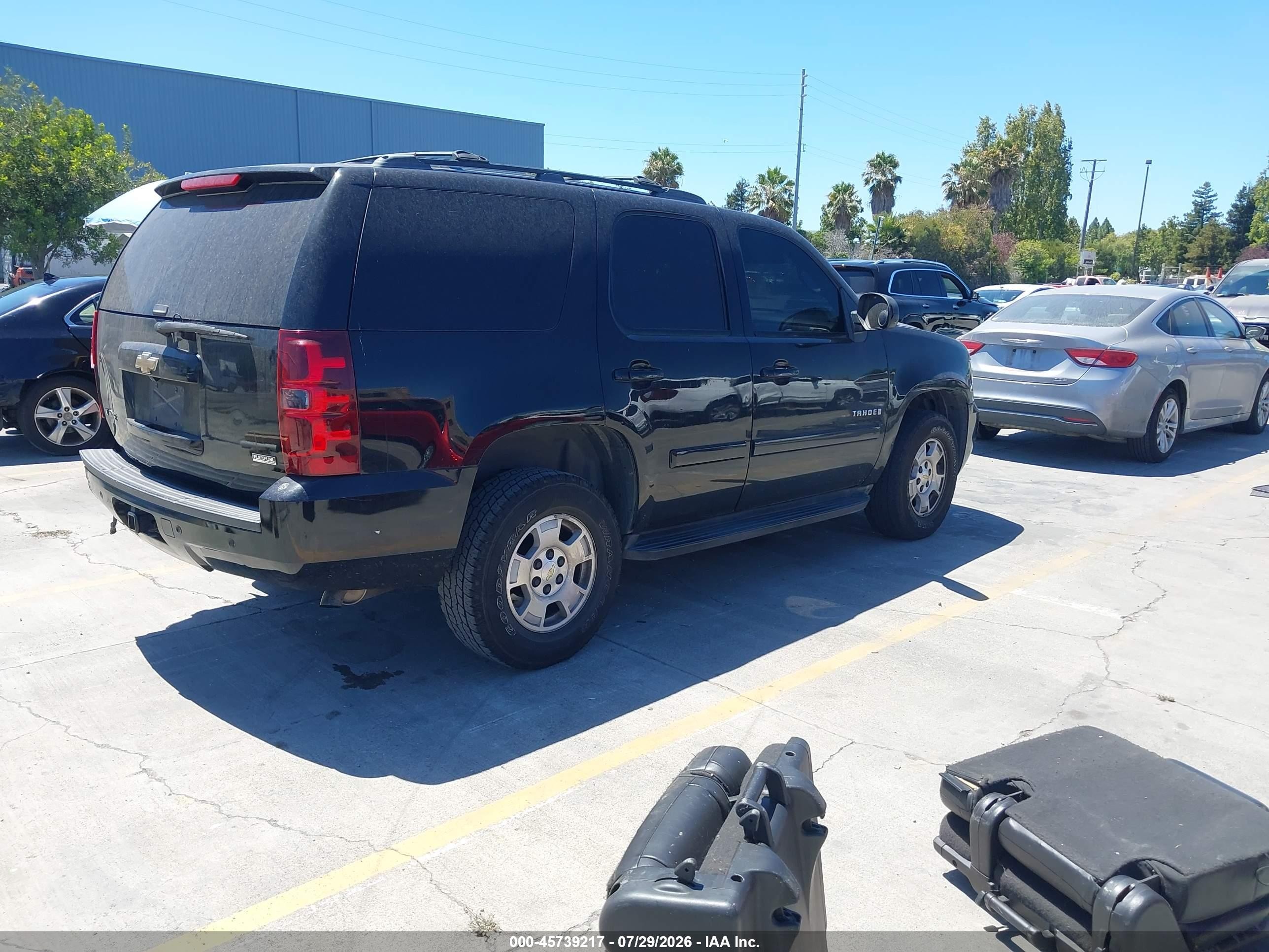 2008 Chevrolet Tahoe Lt Black vin: 1GNFK13048R112692