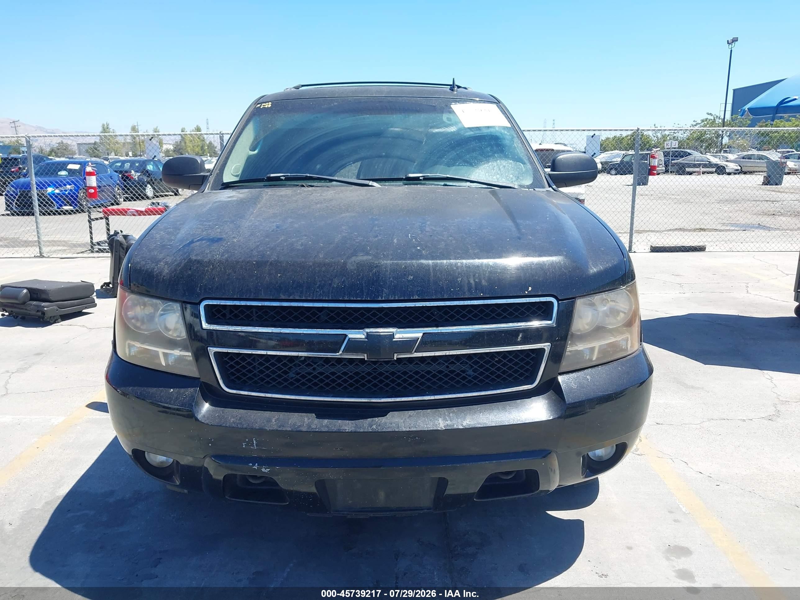 2008 Chevrolet Tahoe Lt Black vin: 1GNFK13048R112692