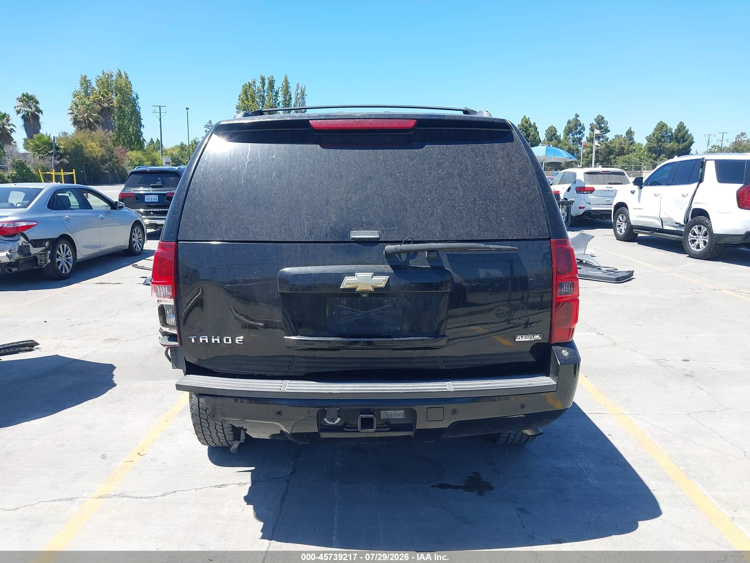 2008 Chevrolet Tahoe Lt Black vin: 1GNFK13048R112692