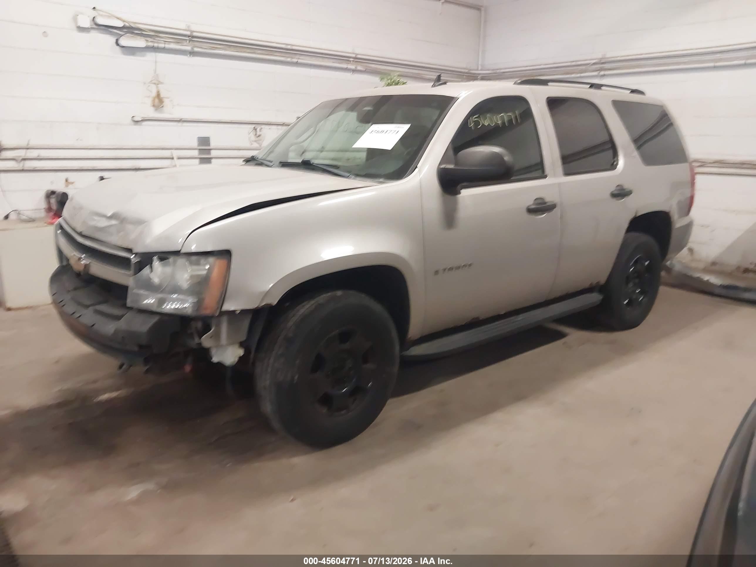 2009 Chevrolet Tahoe Ls Silver vin: 1GNFK13049R179682