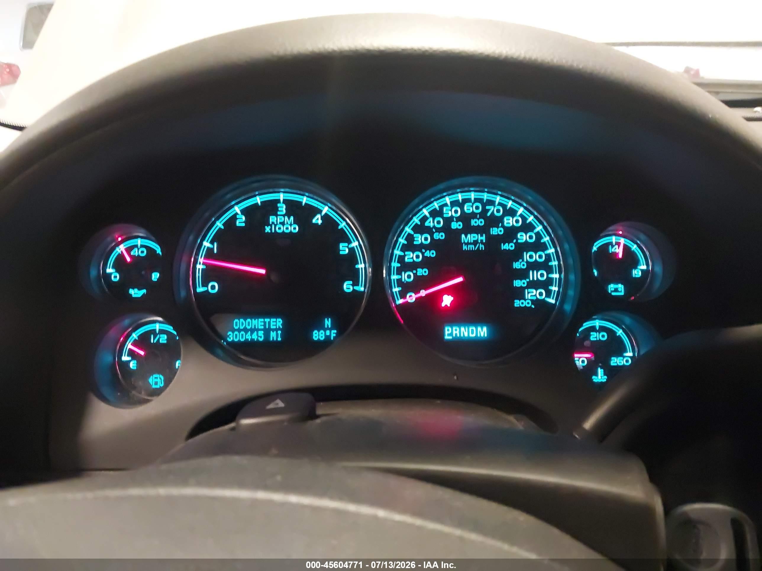 2009 Chevrolet Tahoe Ls Silver vin: 1GNFK13049R179682