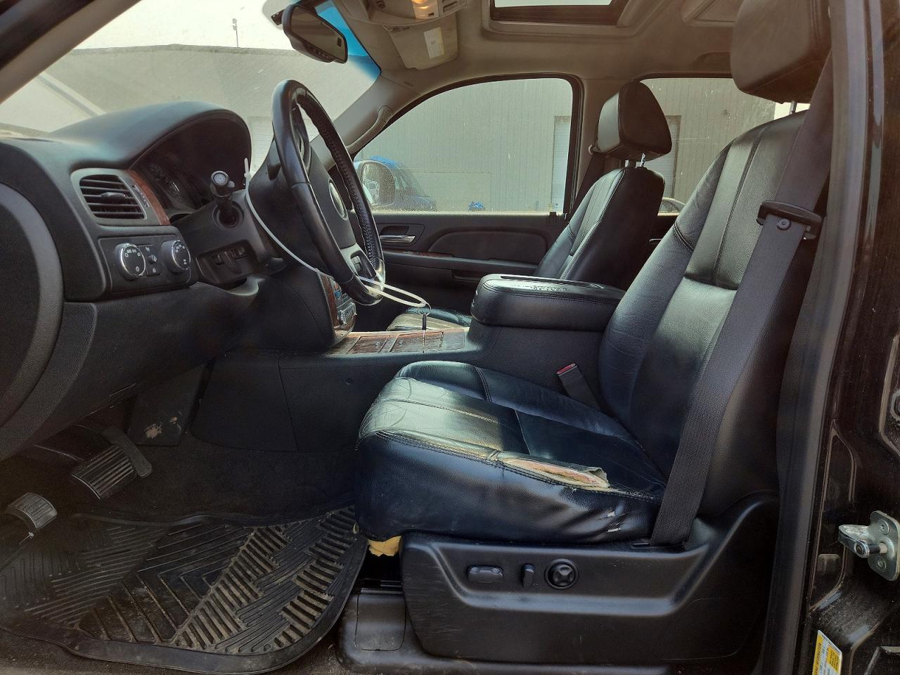 2007 Chevrolet Tahoe K1500 Черный vin: 1GNFK13057J330606