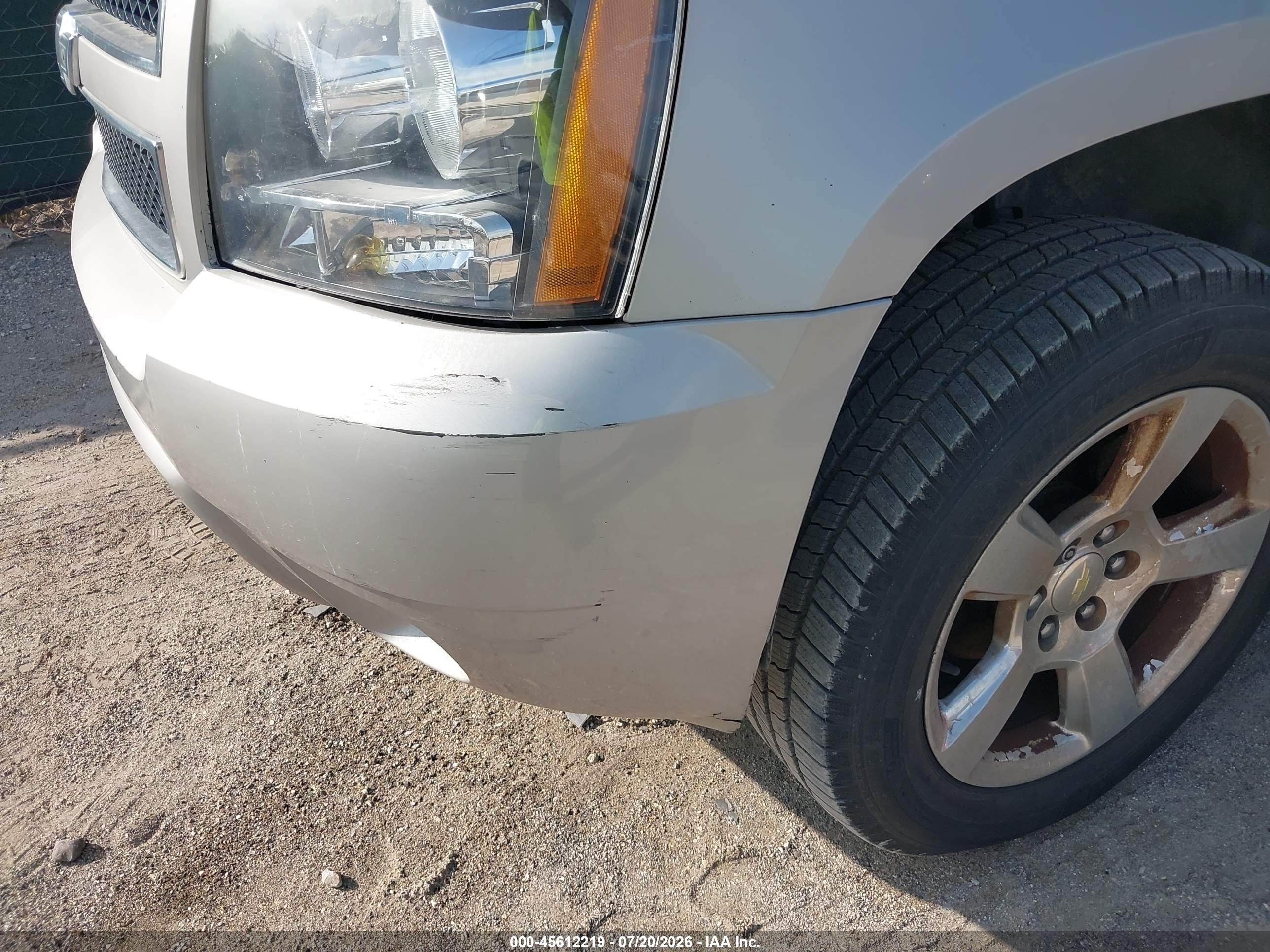 2007 Chevrolet Tahoe Lt Silver vin: 1GNFK13057R273681