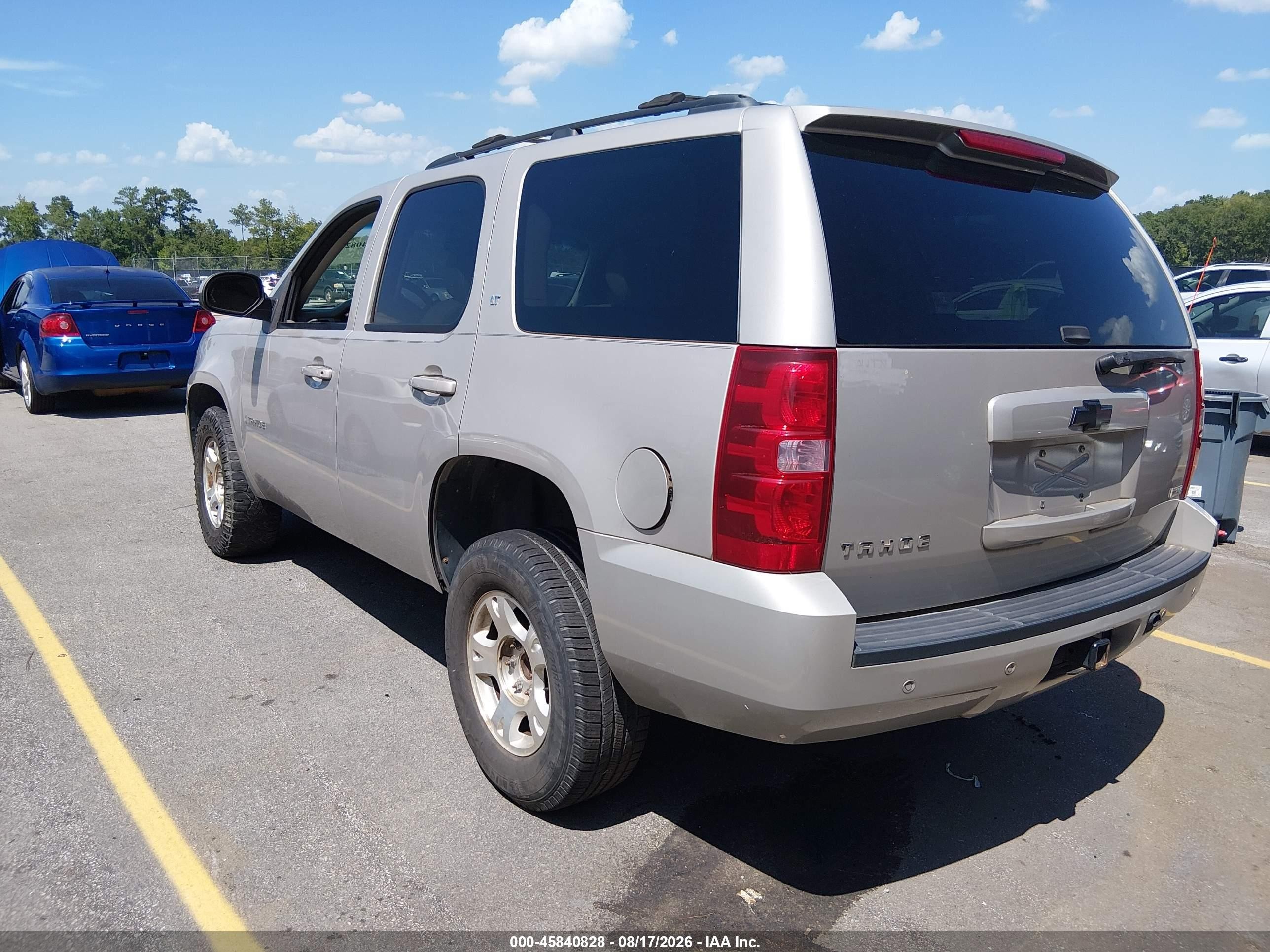 2008 Chevrolet Tahoe Lt Серый vin: 1GNFK13058R114385