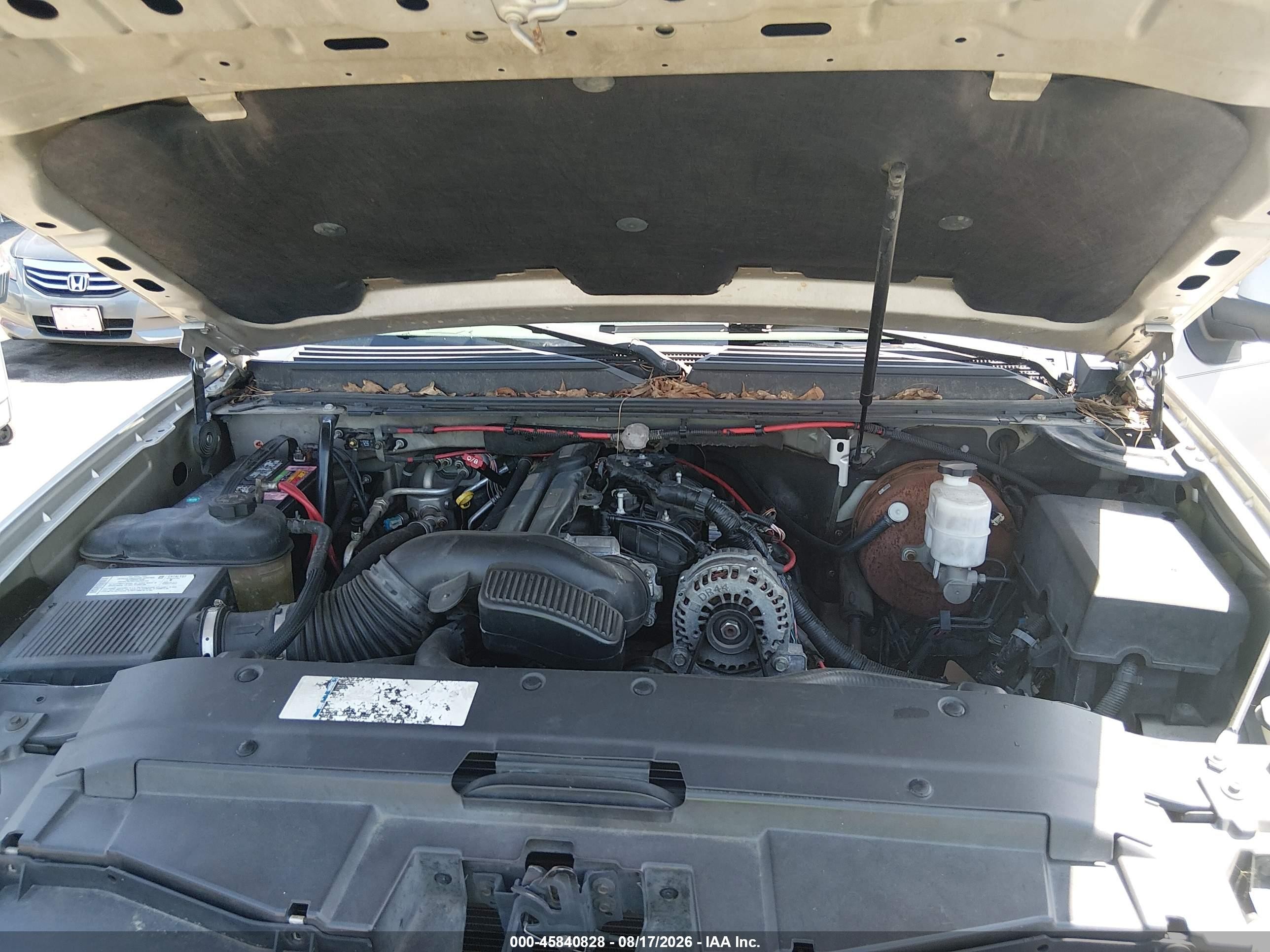 2008 Chevrolet Tahoe Lt Серый vin: 1GNFK13058R114385