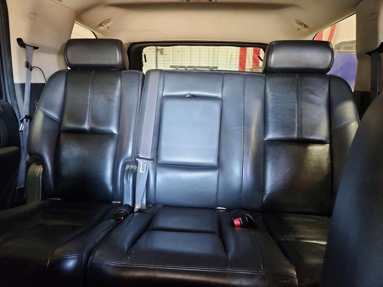 2007 Chevrolet Tahoe K1500 Black vin: 1GNFK13067R412104