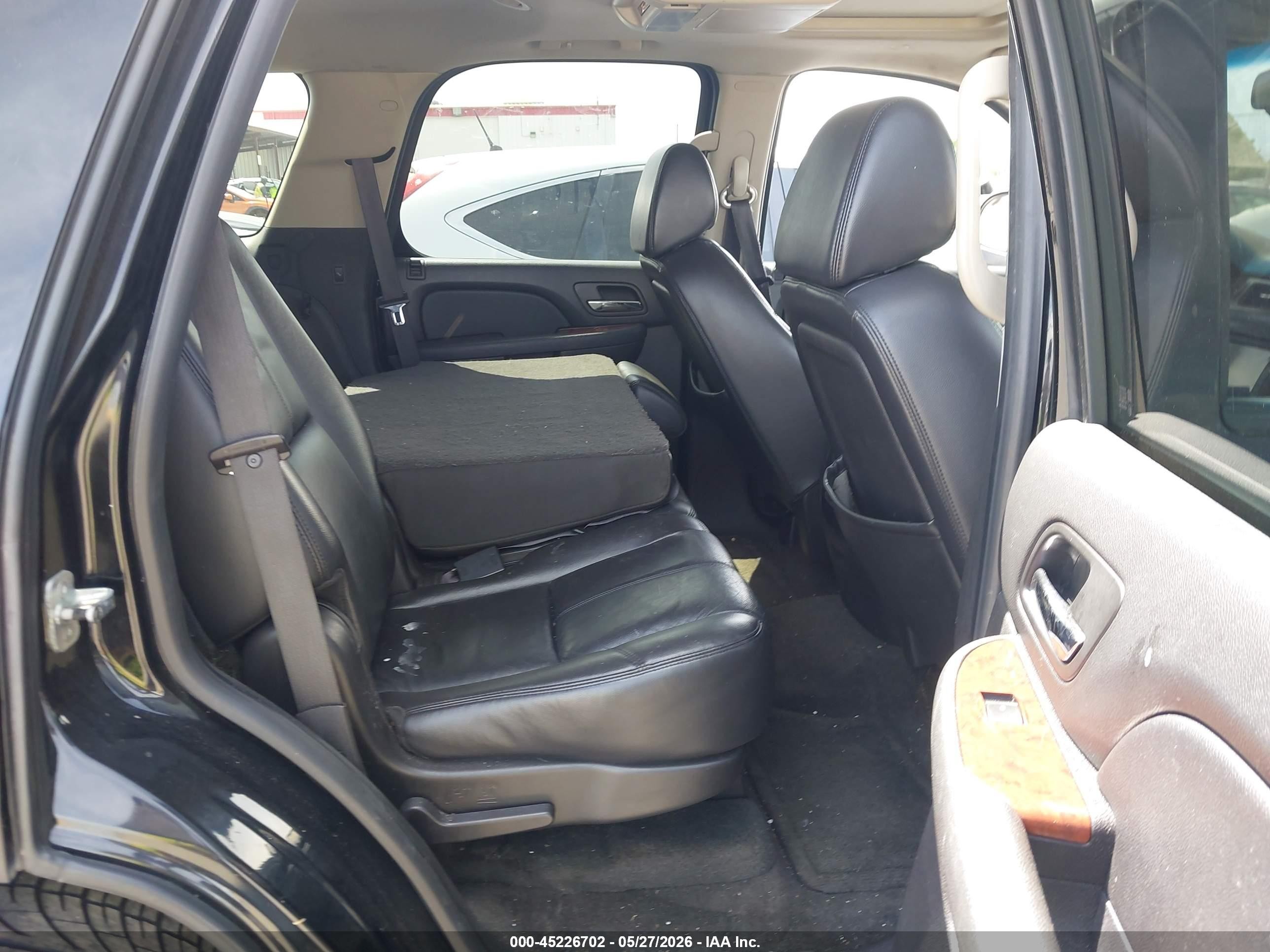 2008 Chevrolet Tahoe Ltz Черный vin: 1GNFK13068J174285