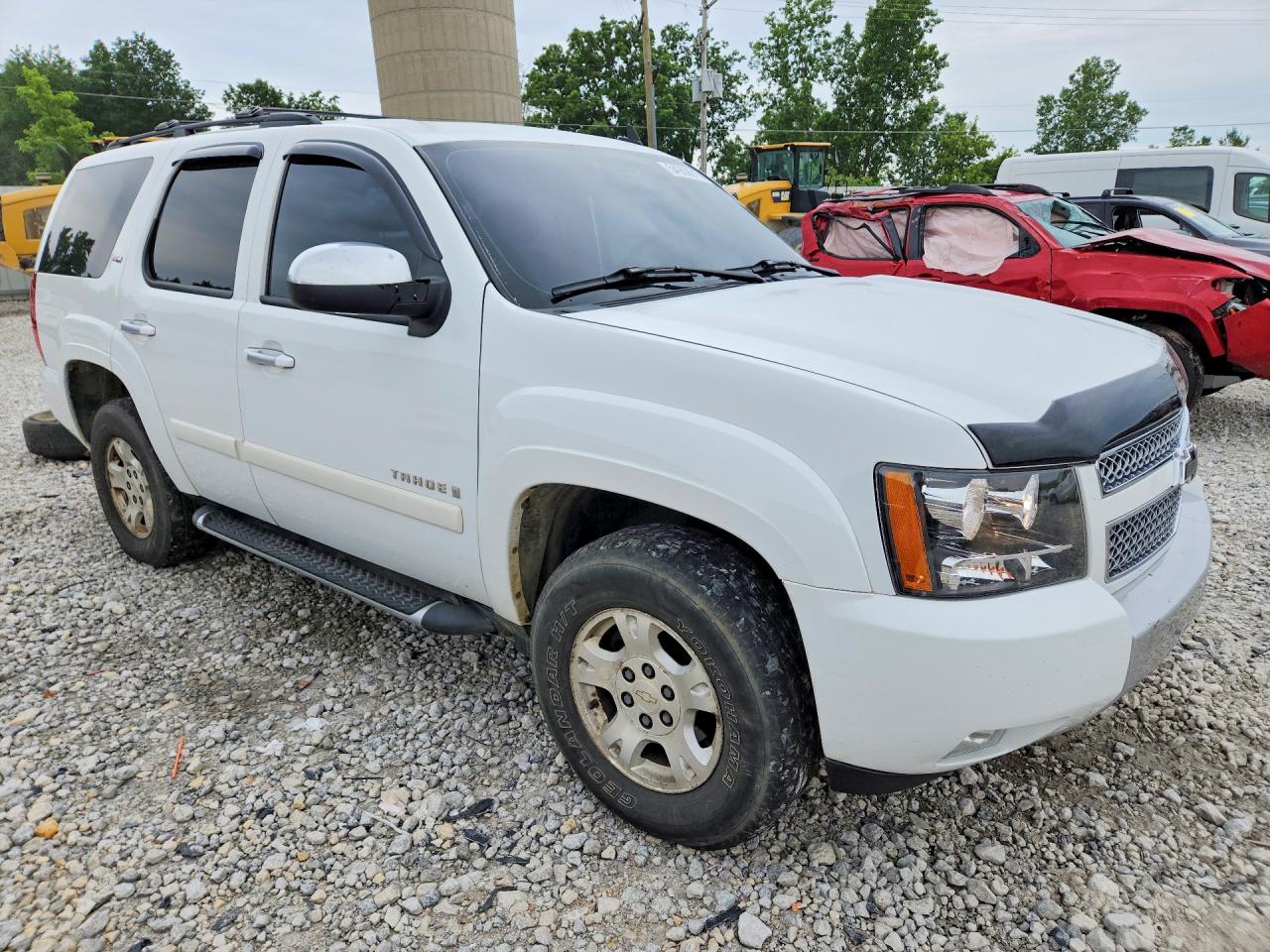 2008 Chevrolet Tahoe K1500 White vin: 1GNFK13068R116467