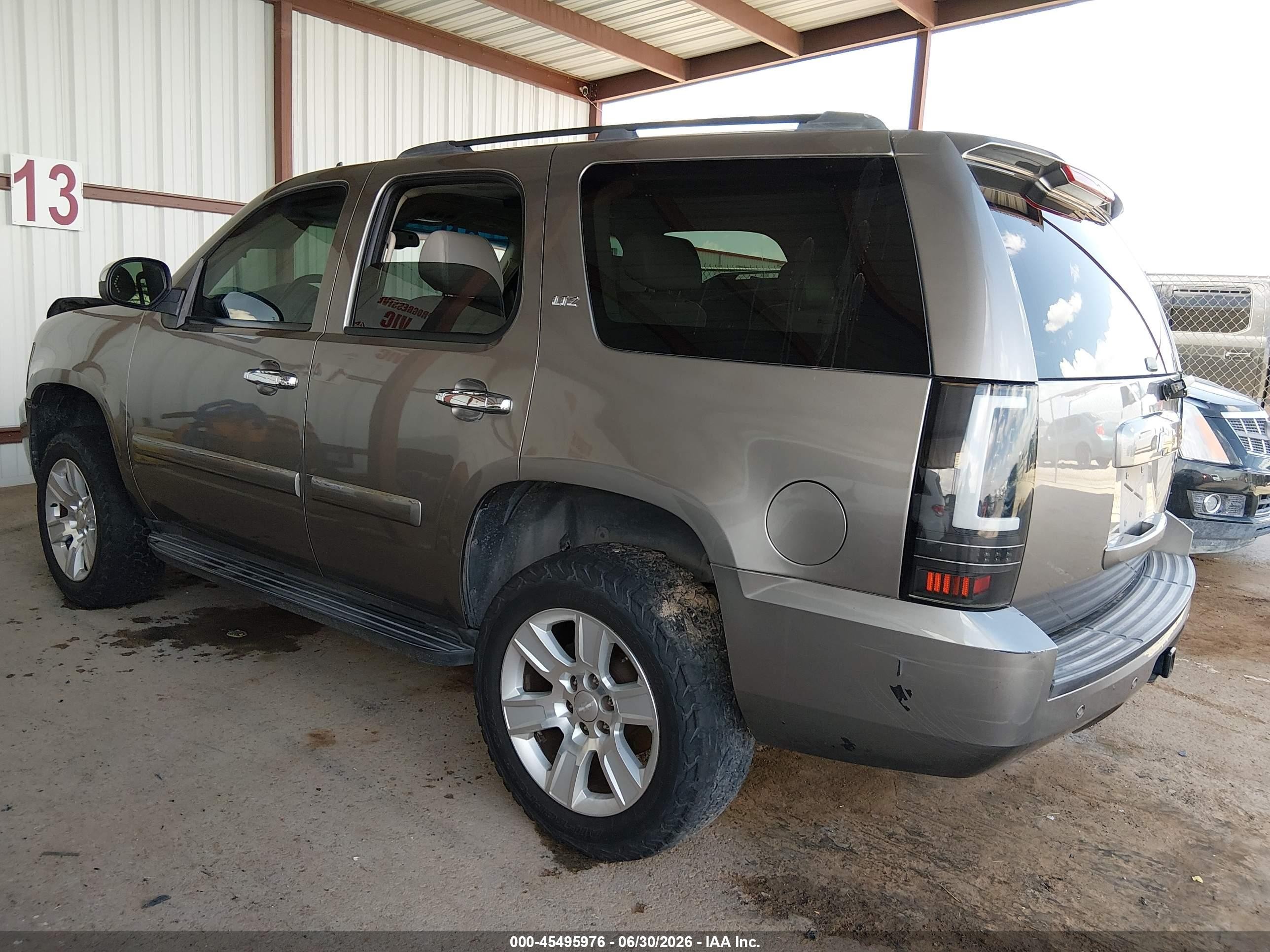 2008 Chevrolet Tahoe Ltz Gray vin: 1GNFK13068R193310