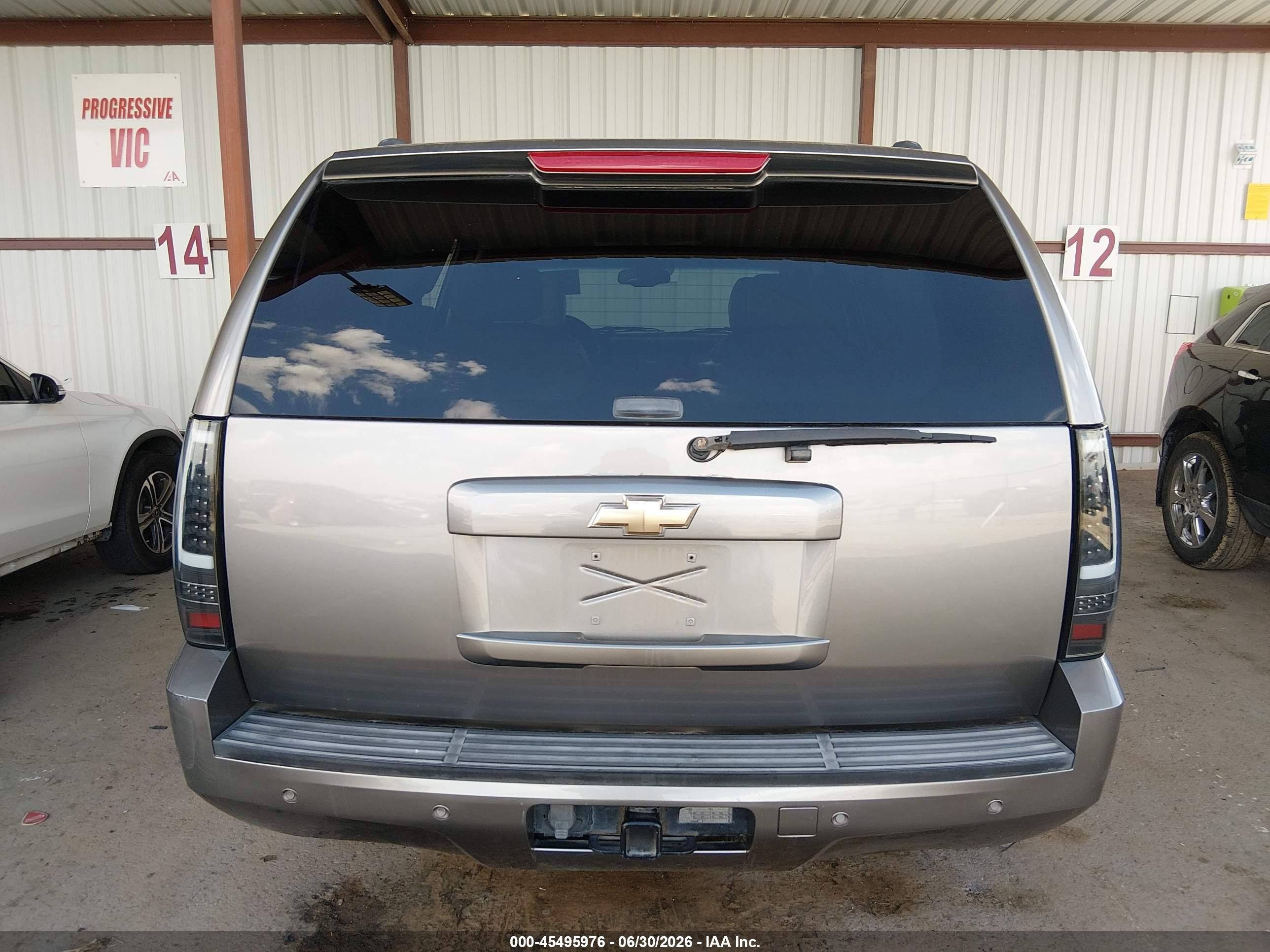 2008 Chevrolet Tahoe Ltz Gray vin: 1GNFK13068R193310