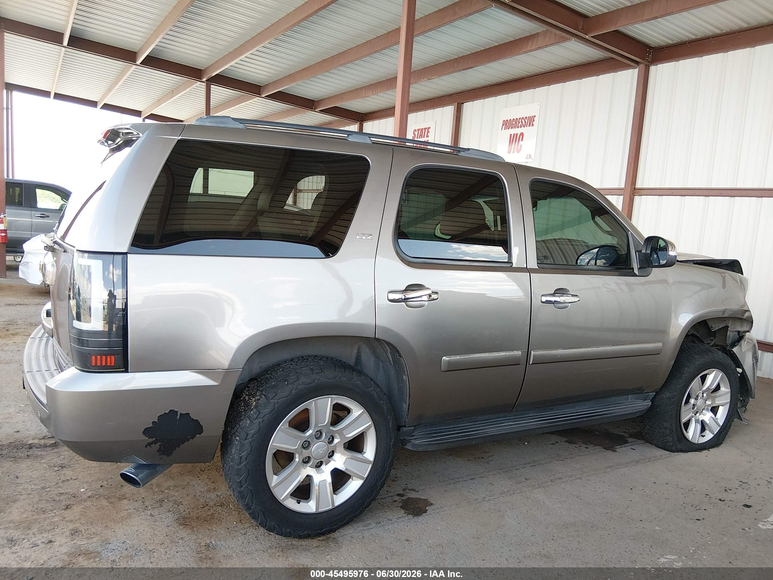 2008 Chevrolet Tahoe Ltz Gray vin: 1GNFK13068R193310
