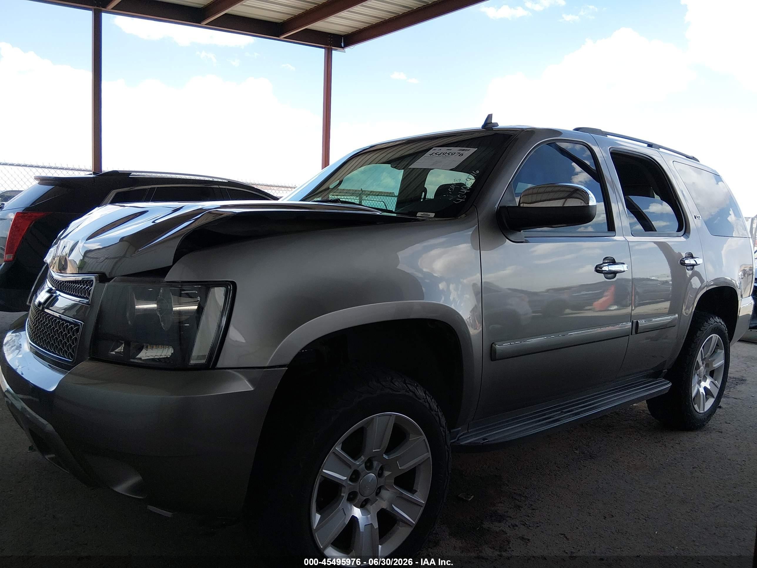 2008 Chevrolet Tahoe Ltz Gray vin: 1GNFK13068R193310