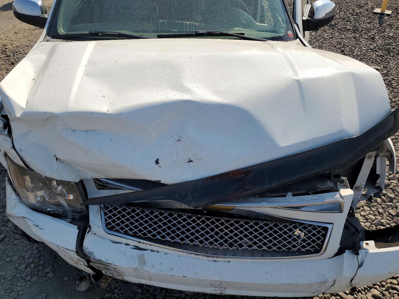 2007 Chevrolet Tahoe K1500 White vin: 1GNFK13077J343132