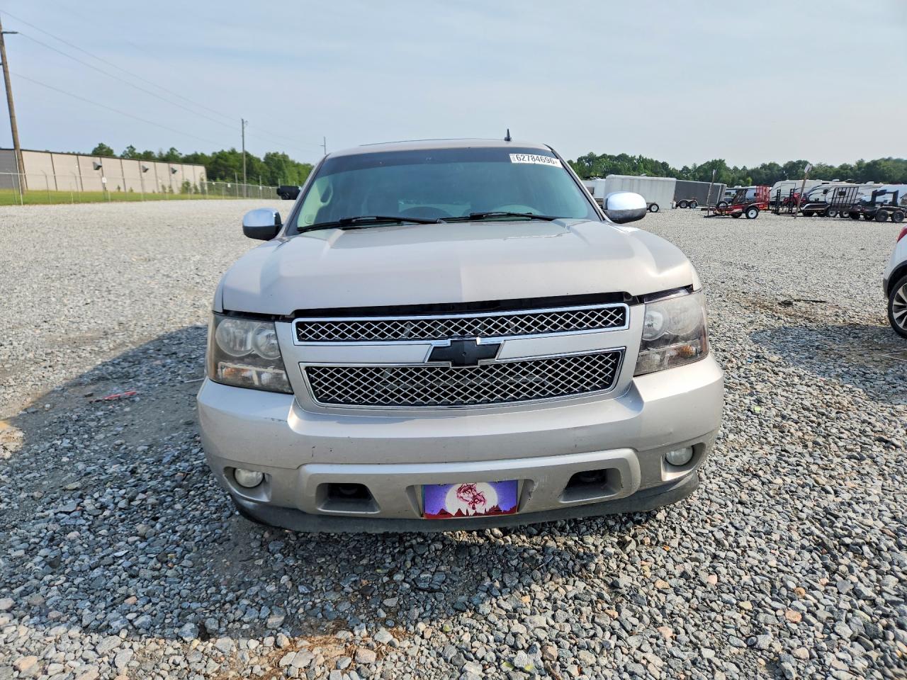 2007 Chevrolet Tahoe K1500 Серый vin: 1GNFK13077J388944