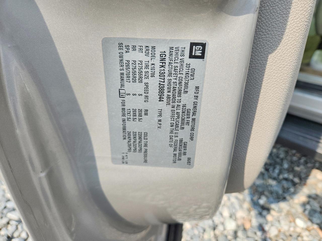 2007 Chevrolet Tahoe K1500 Серый vin: 1GNFK13077J388944