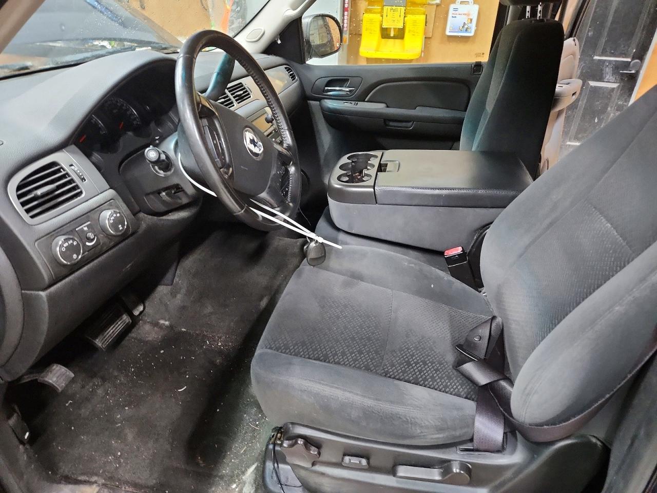 2008 Chevrolet Tahoe K1500 Синий vin: 1GNFK13078J121899
