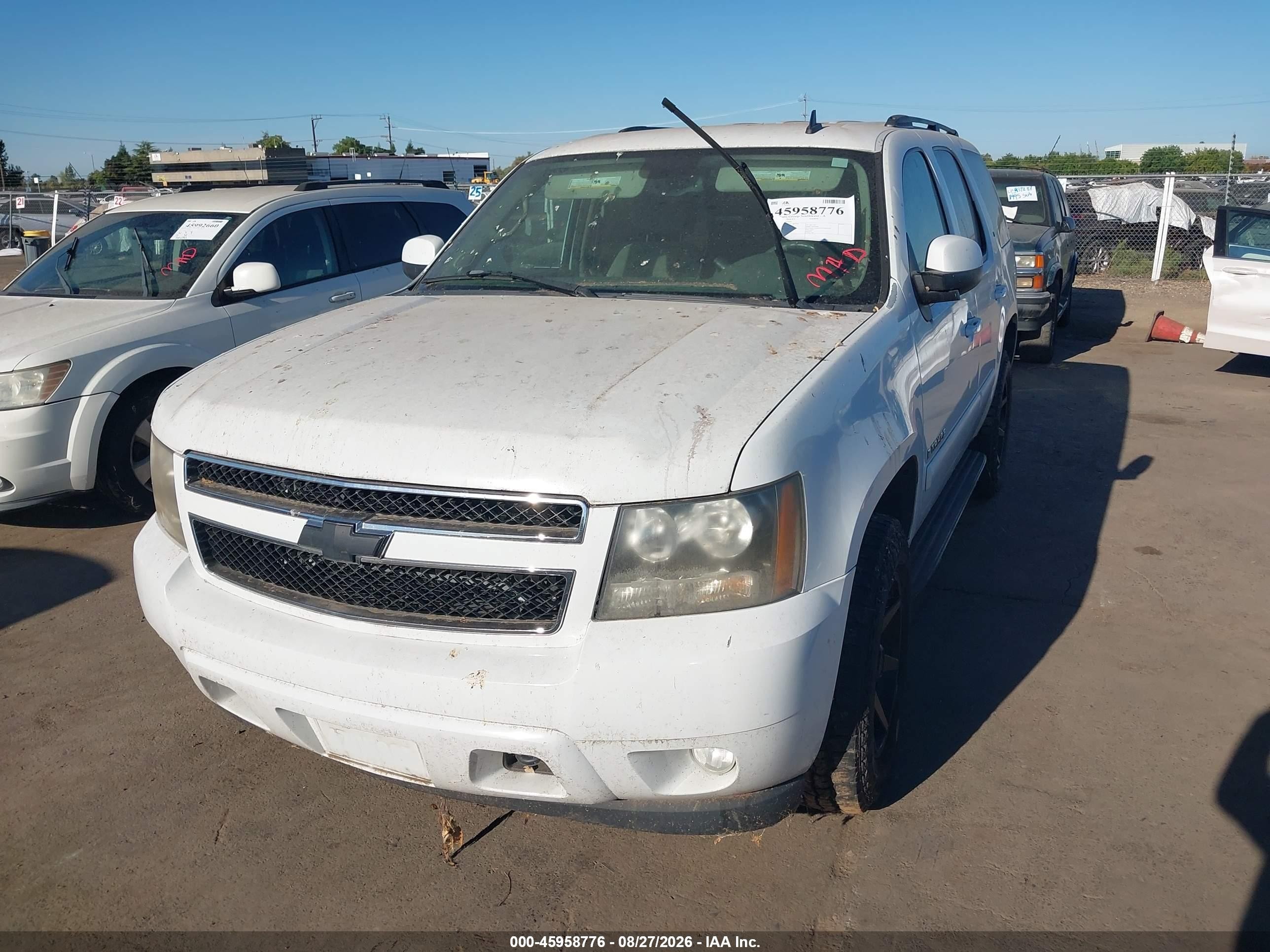 2008 Chevrolet Tahoe Lt W/1lt Белый vin: 1GNFK13078J174005
