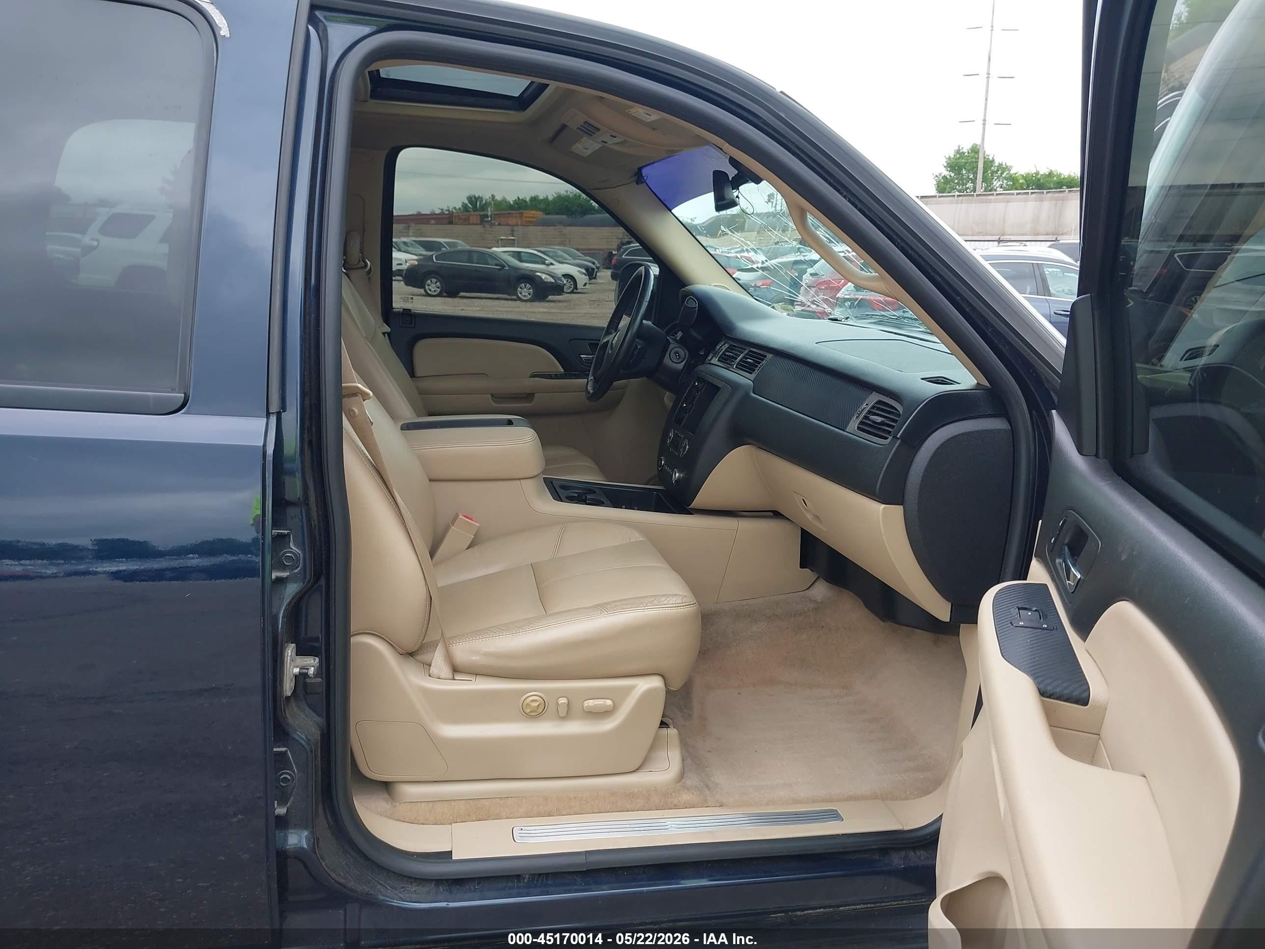 2008 Chevrolet Tahoe Ltz Blue vin: 1GNFK13078J199549