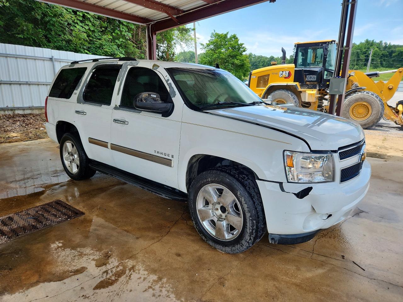 2007 Chevrolet Tahoe K1500 White vin: 1GNFK13087J101403