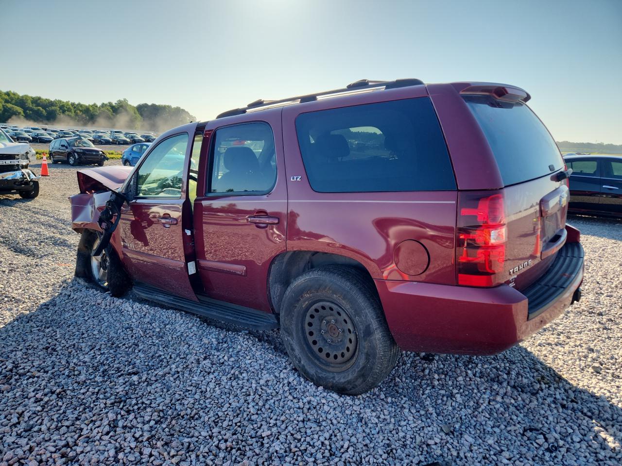 2007 Chevrolet Tahoe K1500 Burgundy vin: 1GNFK13087J109503