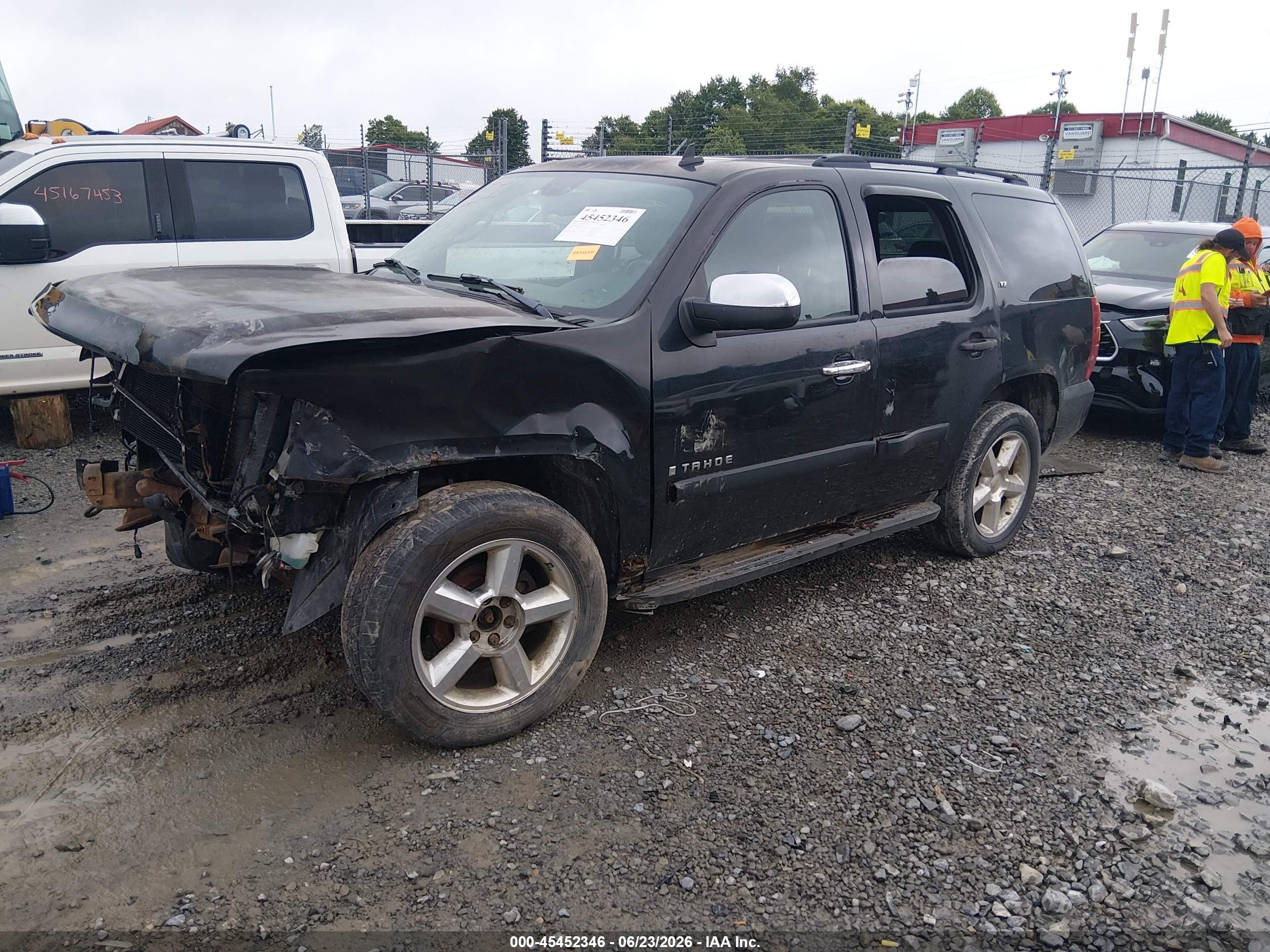 2008 Chevrolet Tahoe Ltz Black vin: 1GNFK13088R139331