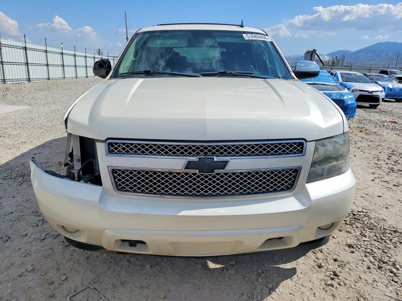 2008 Chevrolet Tahoe K1500 Белый vin: 1GNFK13088R245388