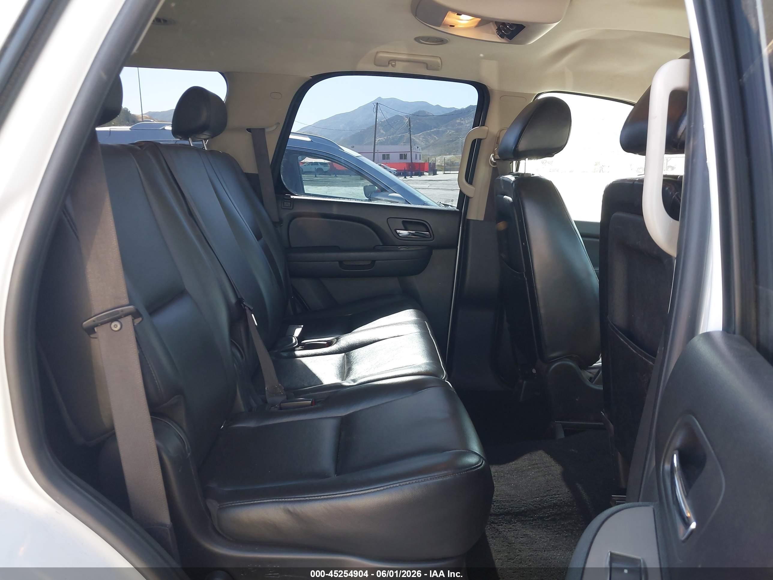 2009 Chevrolet Tahoe Commercial Fleet White vin: 1GNFK13089R259504