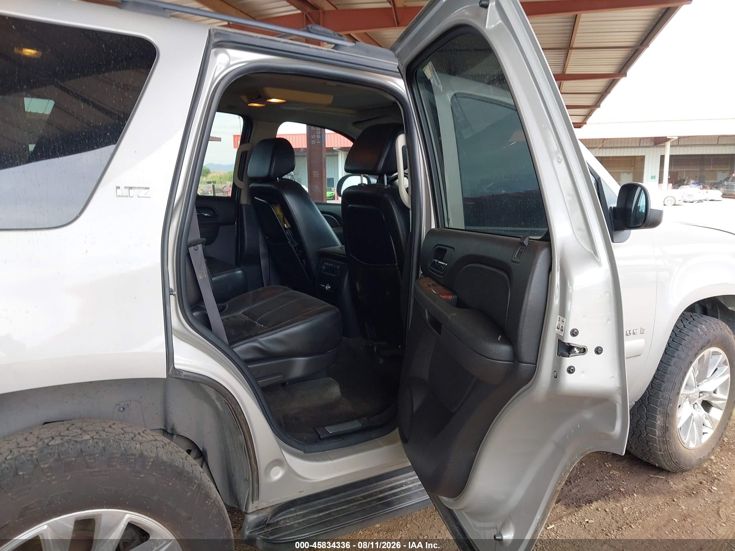 2007 Chevrolet Tahoe Ltz Silver vin: 1GNFK13097J156541